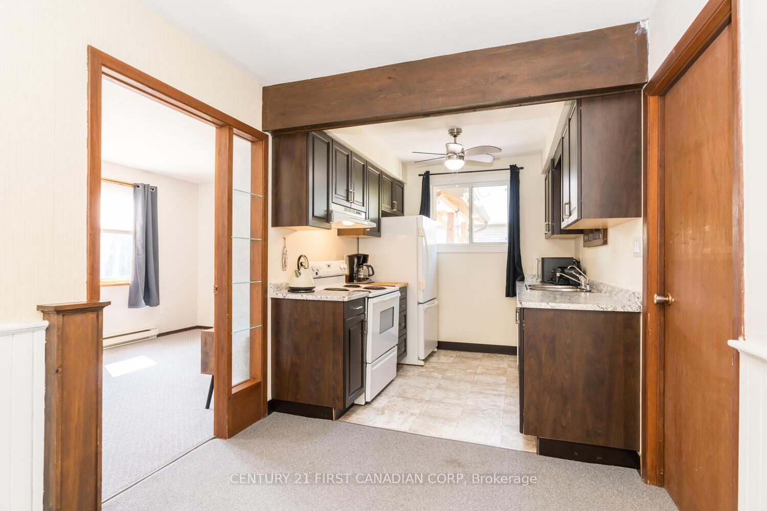 Photo 6 of 7585 Biddulph Street, Lambton Shores, Port Franks — HOMEH