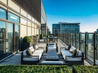 Photo 4 of Unit 3206, 290 Adelaide Street W, Toronto, Waterfront Communities — HOMEH