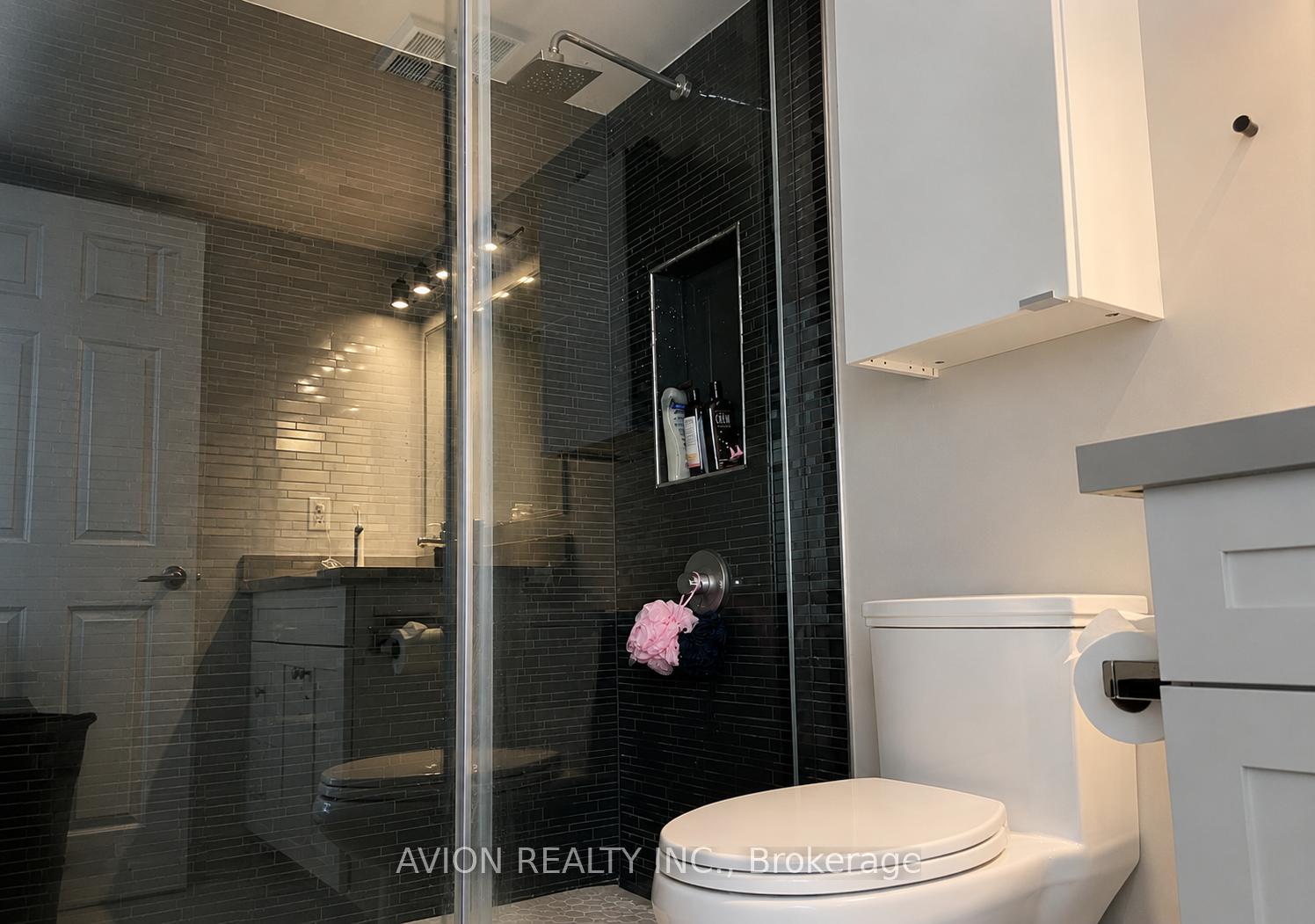 Photo 10 of Unit 1526, 230 Queens Quay, Toronto, Waterfront Communities — HOMEH