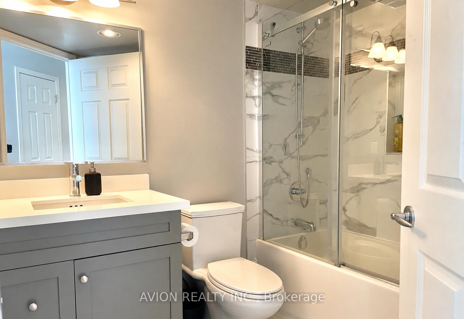 Photo 13 of Unit 1526, 230 Queens Quay, Toronto, Waterfront Communities — HOMEH