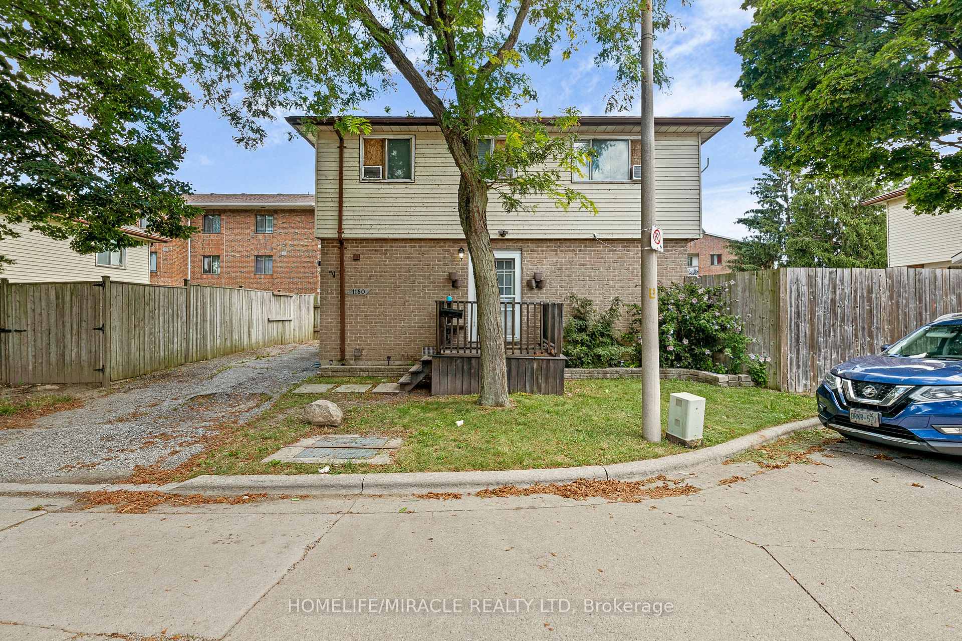 Photo of 1180 Heathfield Court