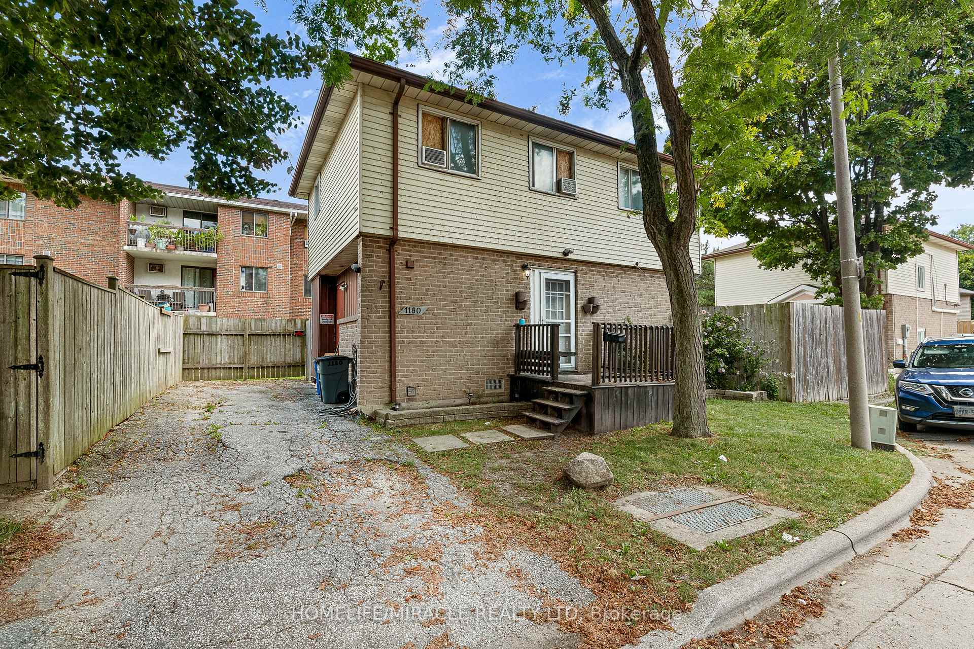 Photo 2 of 1180 Heathfield Court, Windsor, Riverside - Windsor — HOMEH