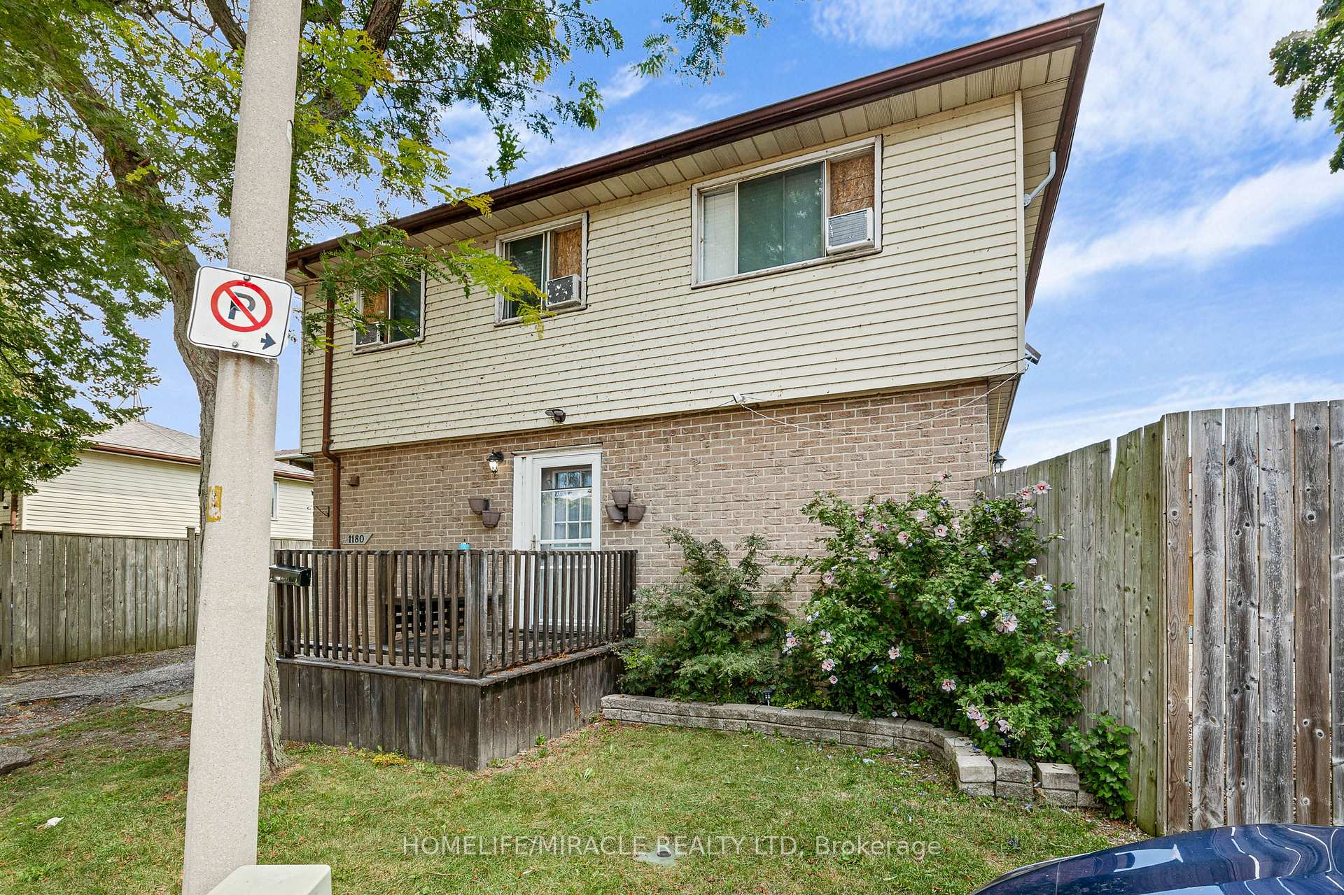 Photo 3 of 1180 Heathfield Court, Windsor, Riverside - Windsor — HOMEH