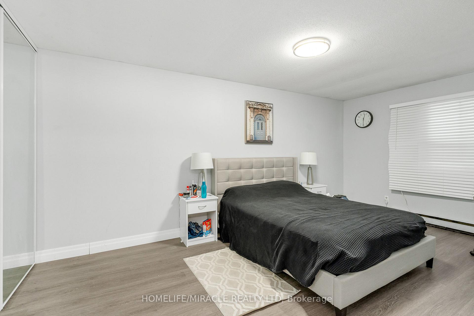 Photo 13 of 1180 Heathfield Court, Windsor, Riverside - Windsor — HOMEH