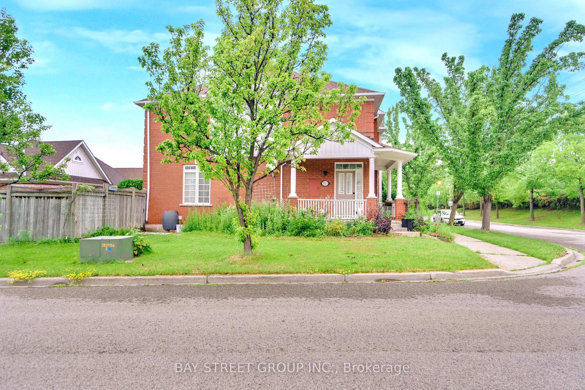 Photo 7 of 80 Irish Rose Drive, Markham, Berczy — HOMEH
