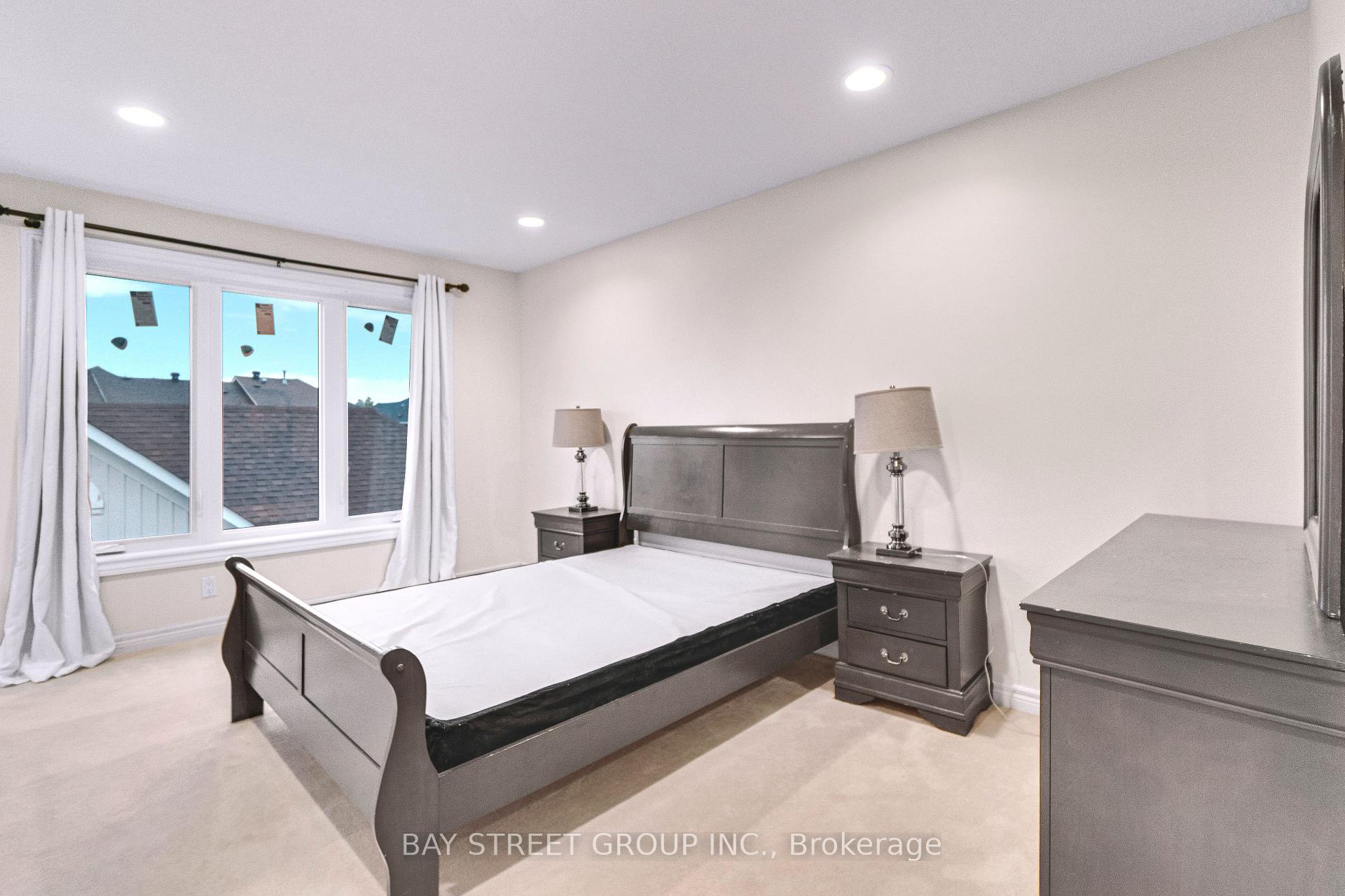 Photo 24 of 80 Irish Rose Drive, Markham, Berczy — HOMEH