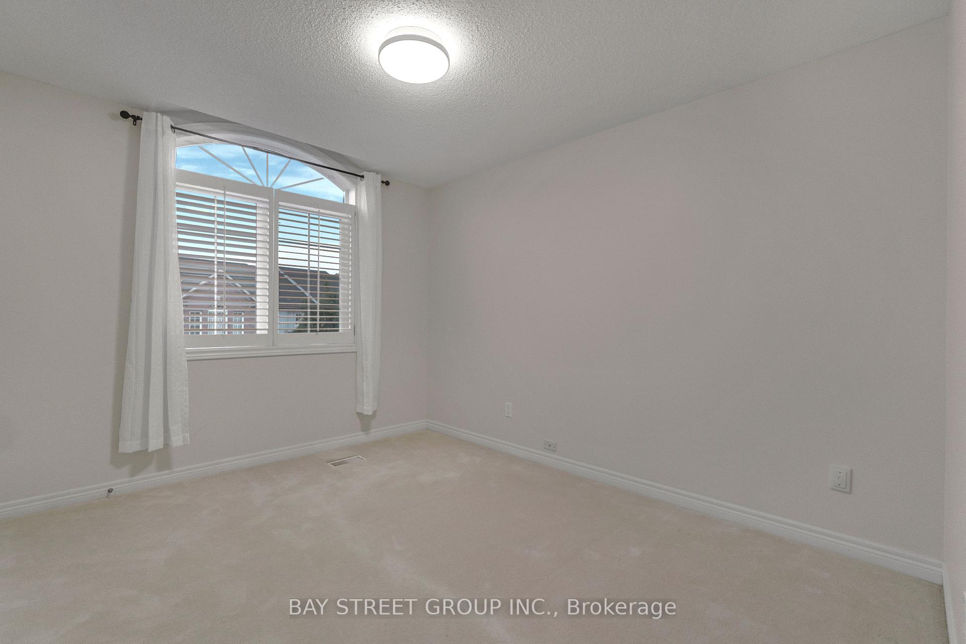 Photo 29 of 80 Irish Rose Drive, Markham, Berczy — HOMEH