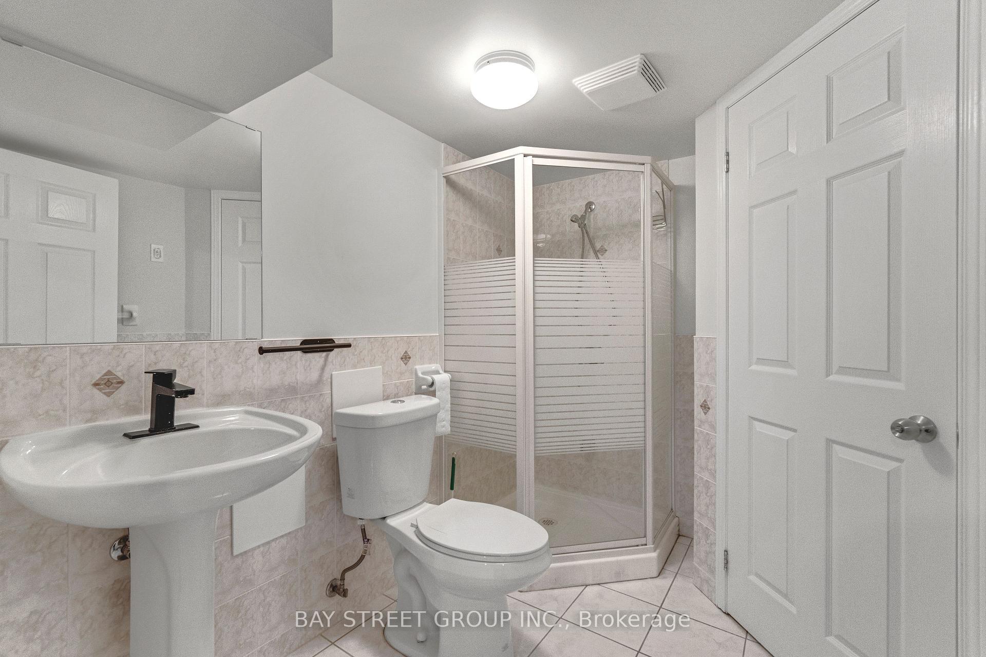Photo 36 of 80 Irish Rose Drive, Markham, Berczy — HOMEH