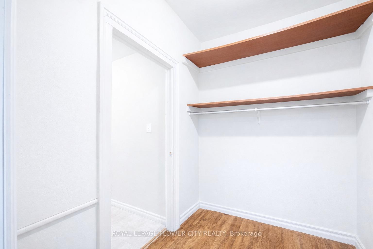 Photo 8 of Unit 1, 199 Division Street, Welland, Welland Downtown — HOMEH