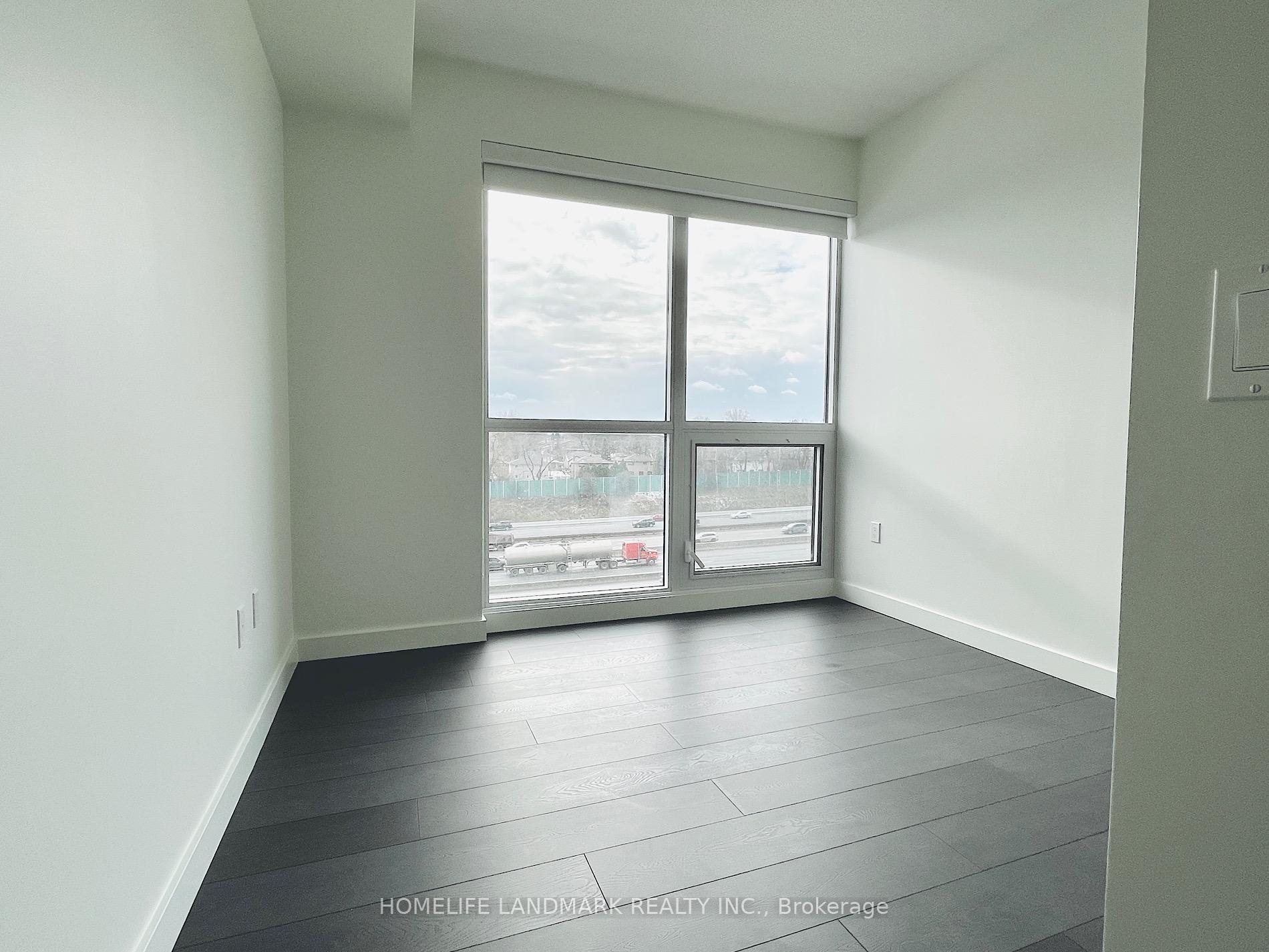 Photo 8 of Unit 806, 95 Mcmahon Drive, North York, Bayview Village — HOMEH