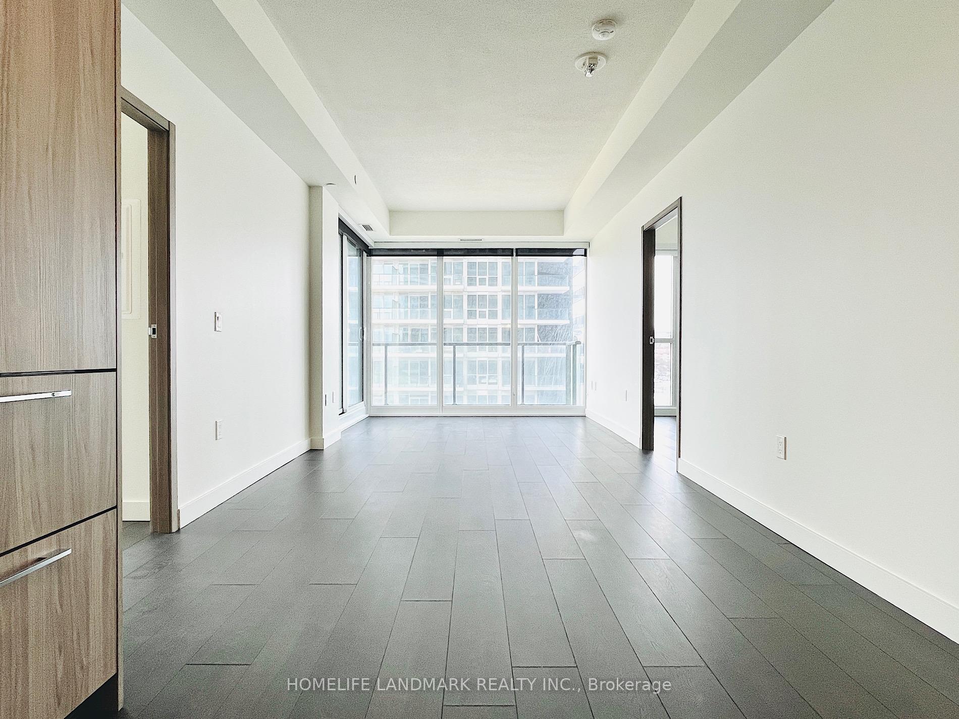 Photo 10 of Unit 806, 95 Mcmahon Drive, North York, Bayview Village — HOMEH
