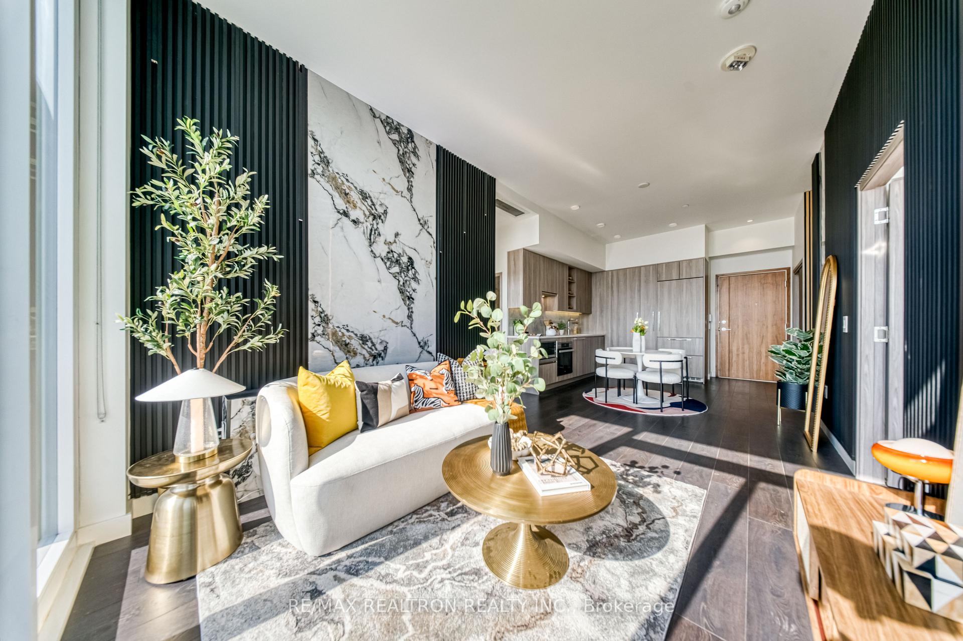 Photo 3 of Unit PH4106, 95 McMahon Drive, North York, Bayview Village — HOMEH