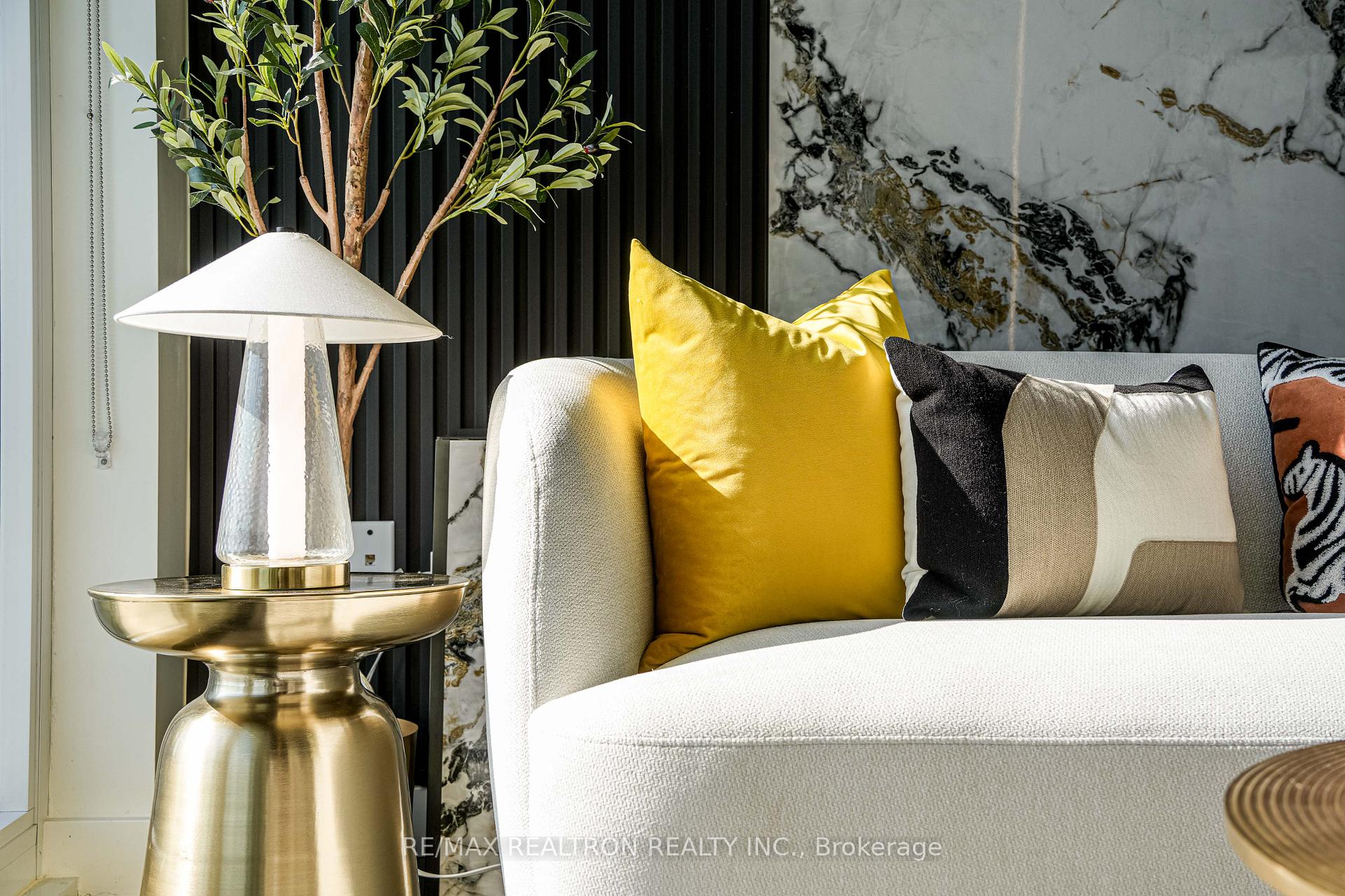 Photo 8 of Unit PH4106, 95 McMahon Drive, North York, Bayview Village — HOMEH