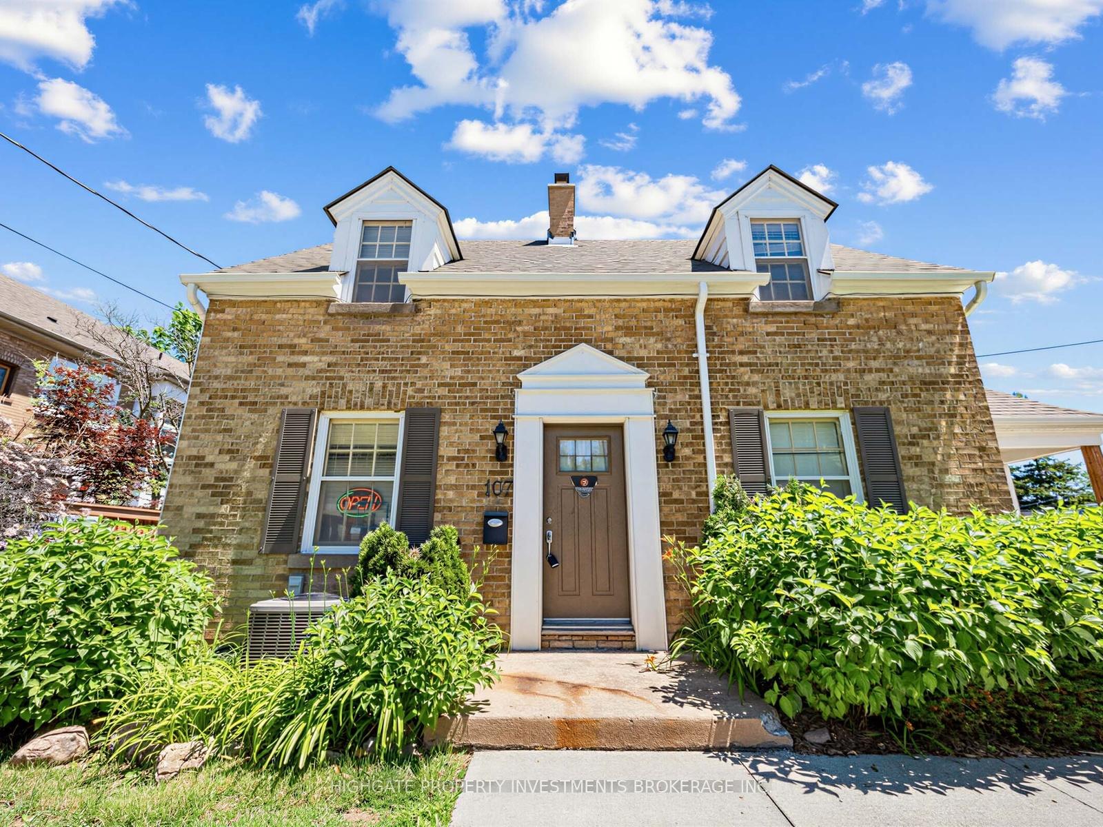 Photo 1 of Unit Upper, 107 Kent Street, Whitby, Downtown Whitby — HOMEH