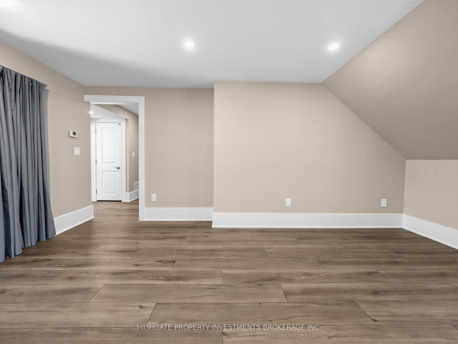 Photo 12 of Unit Upper, 107 Kent Street, Whitby, Downtown Whitby — HOMEH