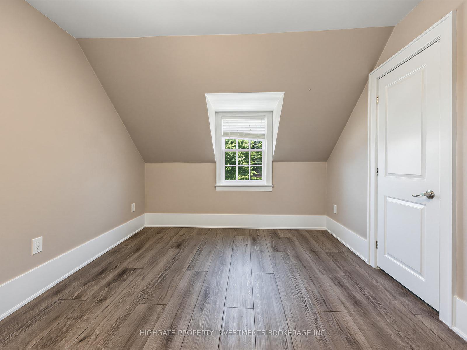 Photo 17 of Unit Upper, 107 Kent Street, Whitby, Downtown Whitby — HOMEH