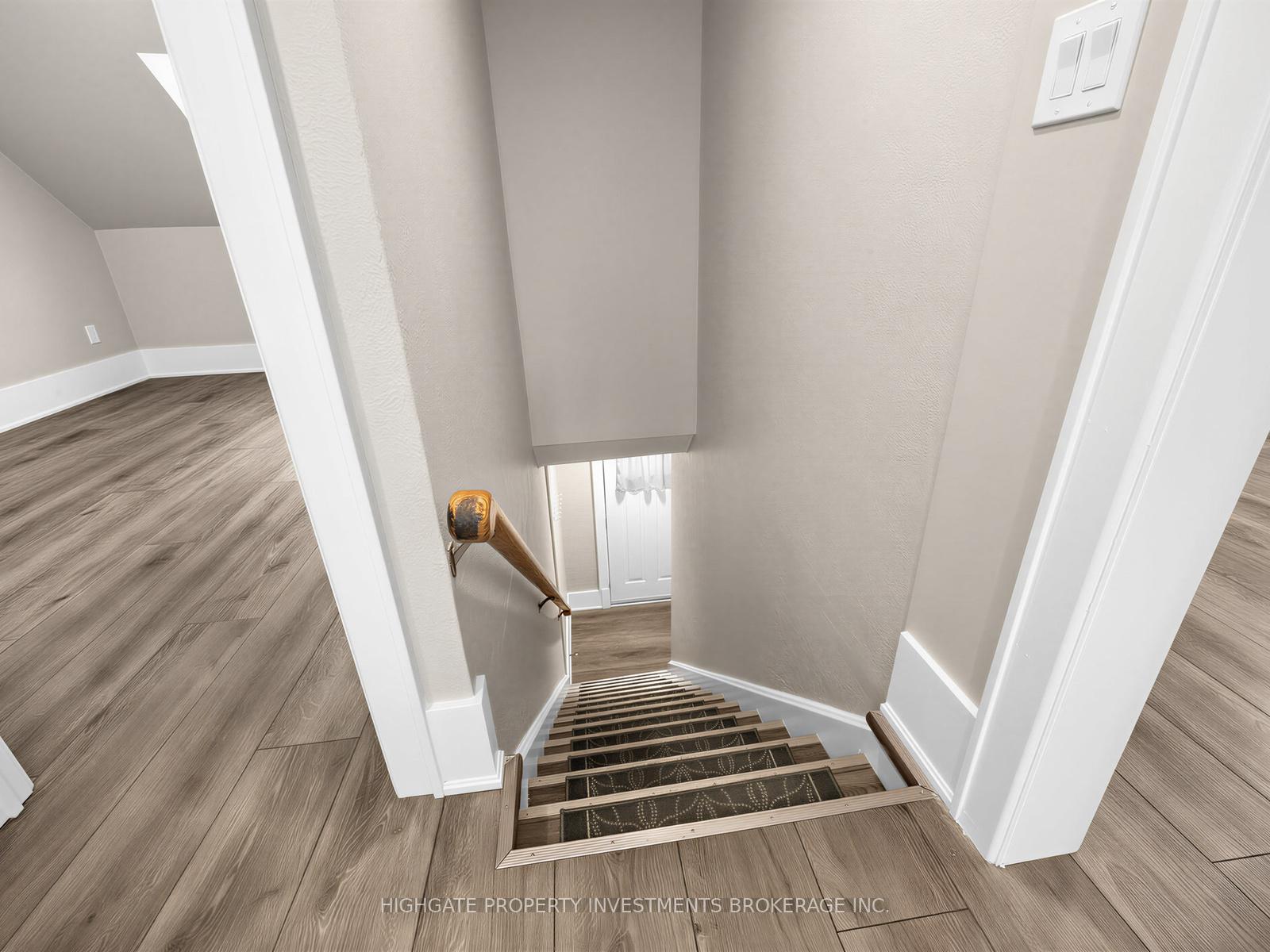Photo 24 of Unit Upper, 107 Kent Street, Whitby, Downtown Whitby — HOMEH