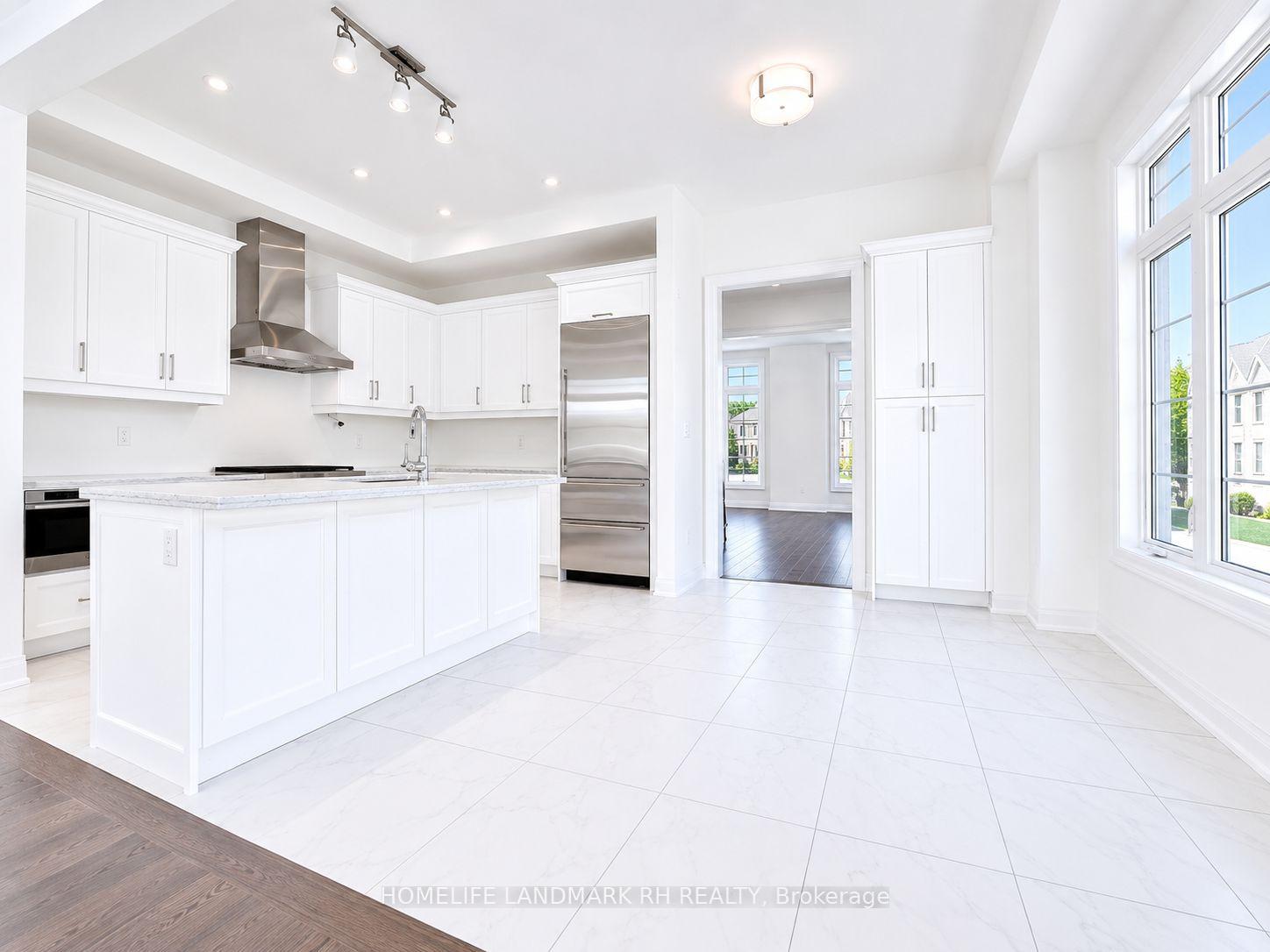 Photo 11 of 2 Abbey Hill Lane, Markham, Angus Glen — HOMEH