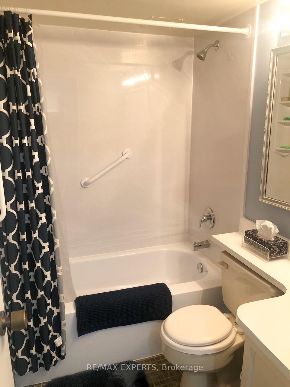 Photo 11 of Unit 1013, 33 Harbour Square, Toronto, Waterfront Communities — HOMEH
