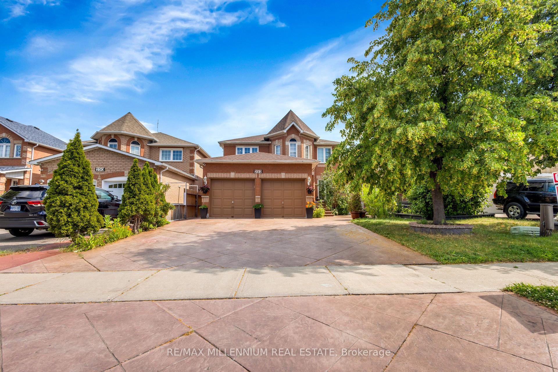 Front of 252 Mountainberry Road