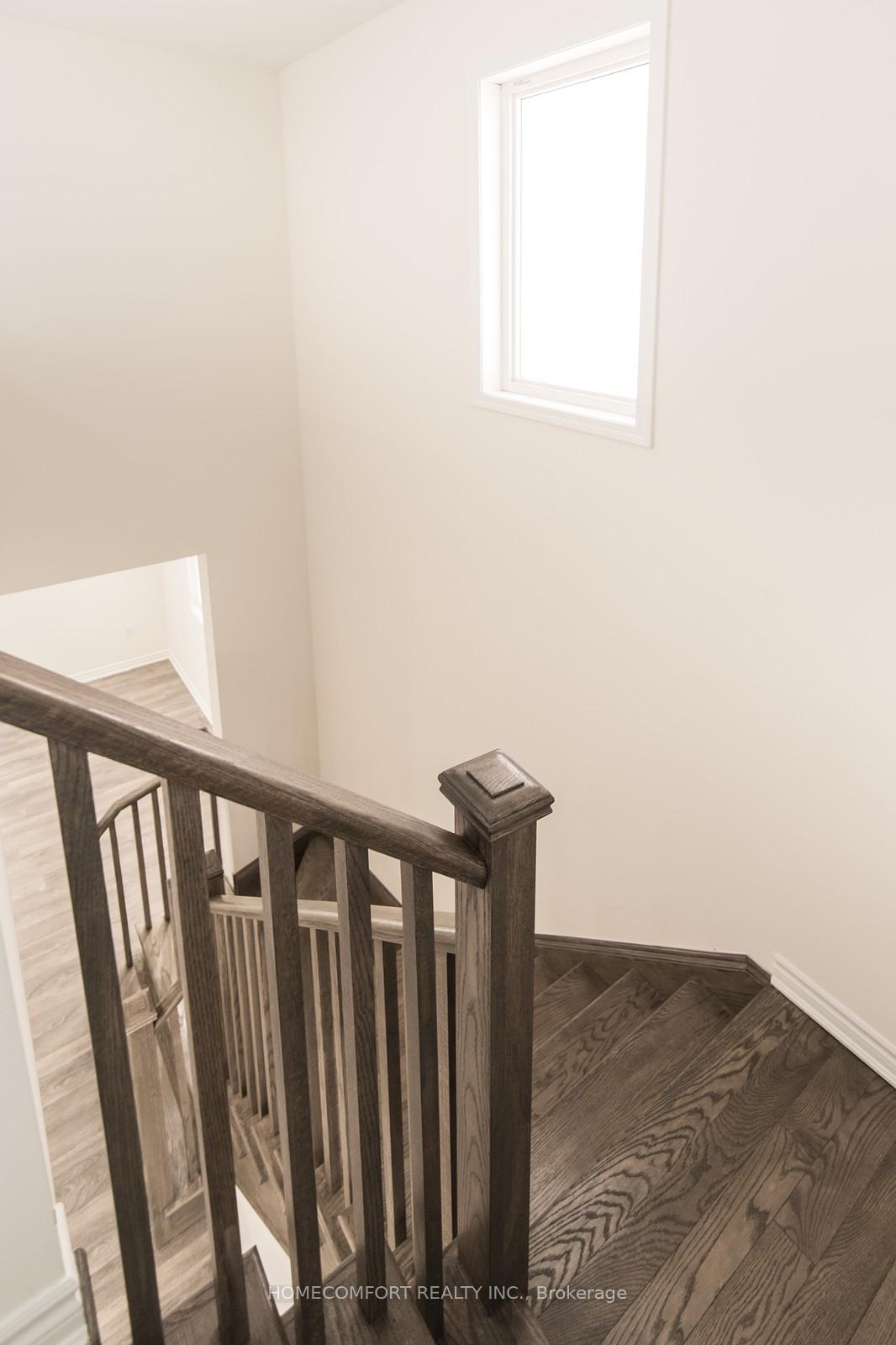 Photo 7 of 20 Ness Drive, Richmond Hill, Rural Richmond Hill — HOMEH