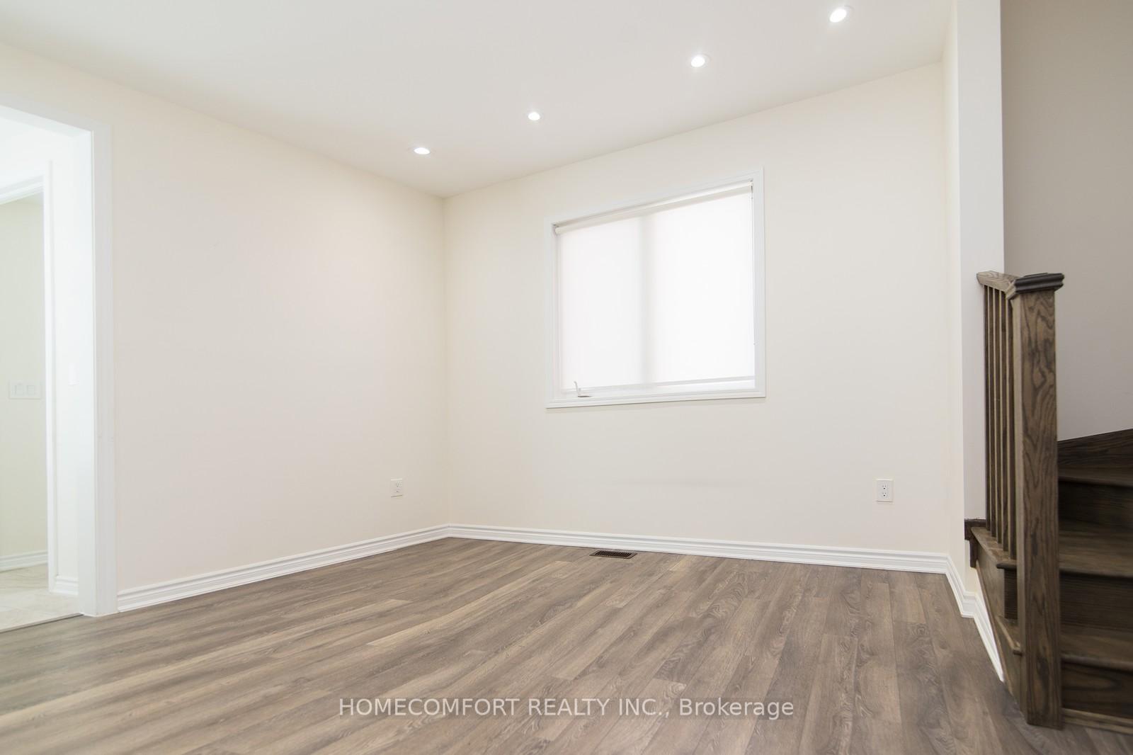Photo 14 of 20 Ness Drive, Richmond Hill, Rural Richmond Hill — HOMEH