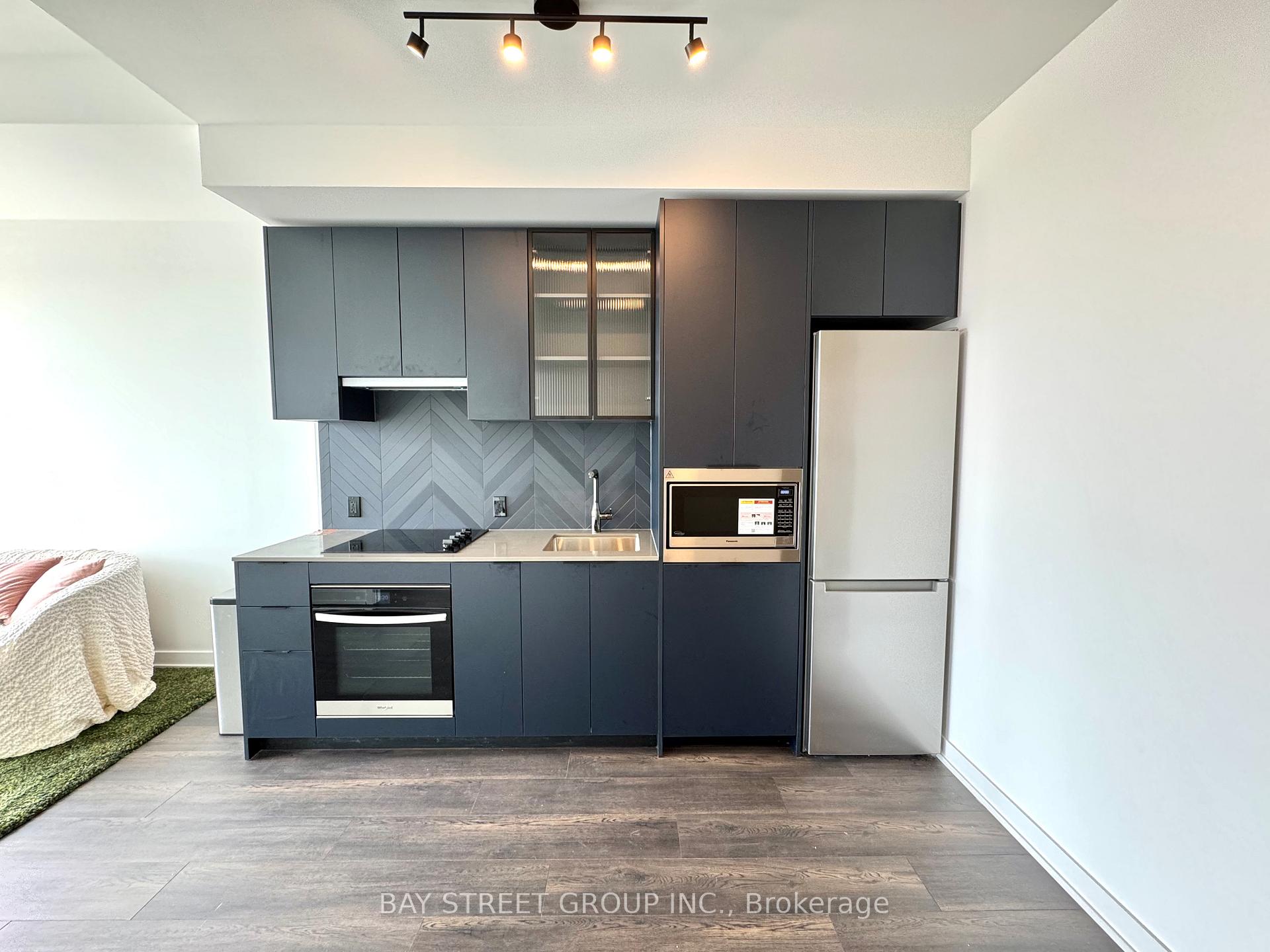 Photo 6 of Unit 607, 1037 The Queensway, Etobicoke, Islington-City Centre West — HOMEH