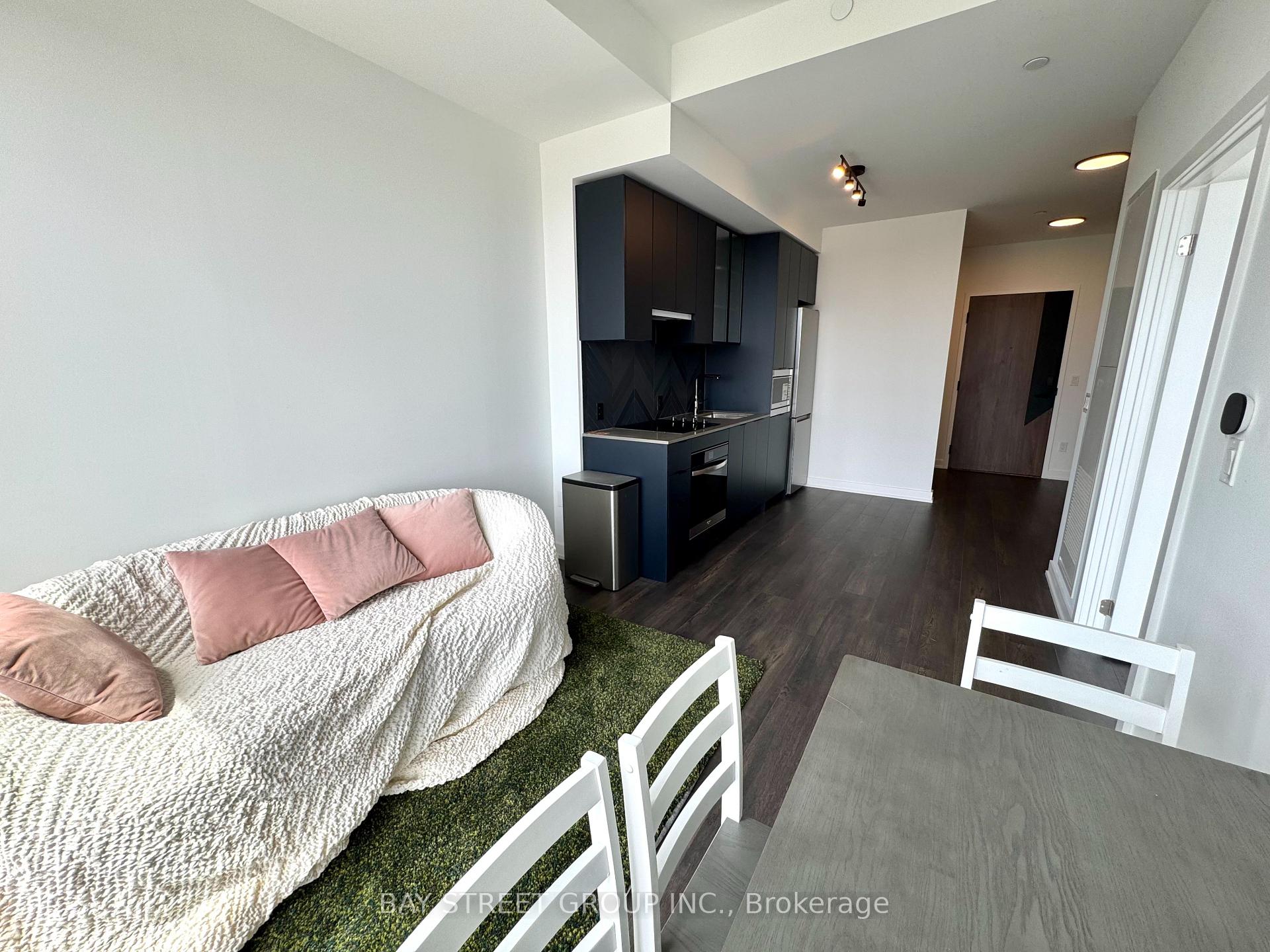 Photo 8 of Unit 607, 1037 The Queensway, Etobicoke, Islington-City Centre West — HOMEH