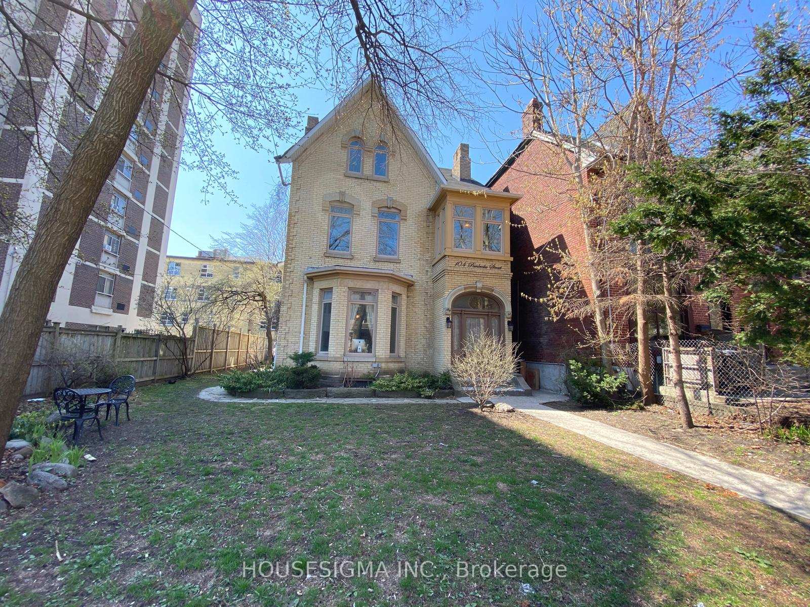 Photo 1 of Unit Upper #3, 104 Pembroke Street, Toronto, Moss Park — HOMEH