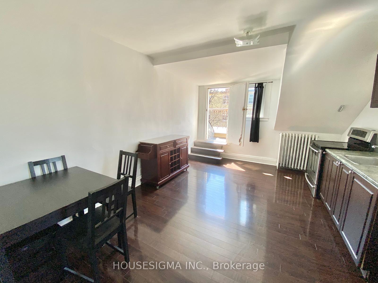 Photo 7 of Unit Upper #3, 104 Pembroke Street, Toronto, Moss Park — HOMEH