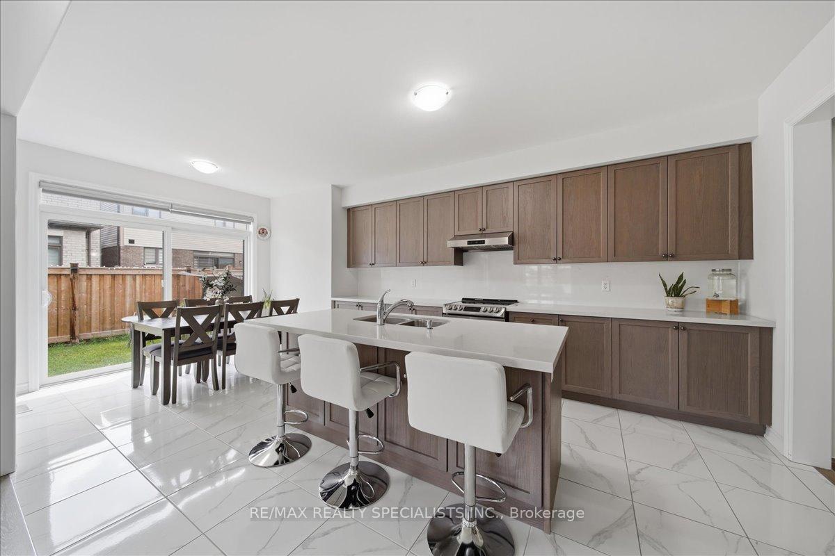 Photo 20 of 120 Durham Avenue, Barrie, Rural Barrie Southeast — HOMEH