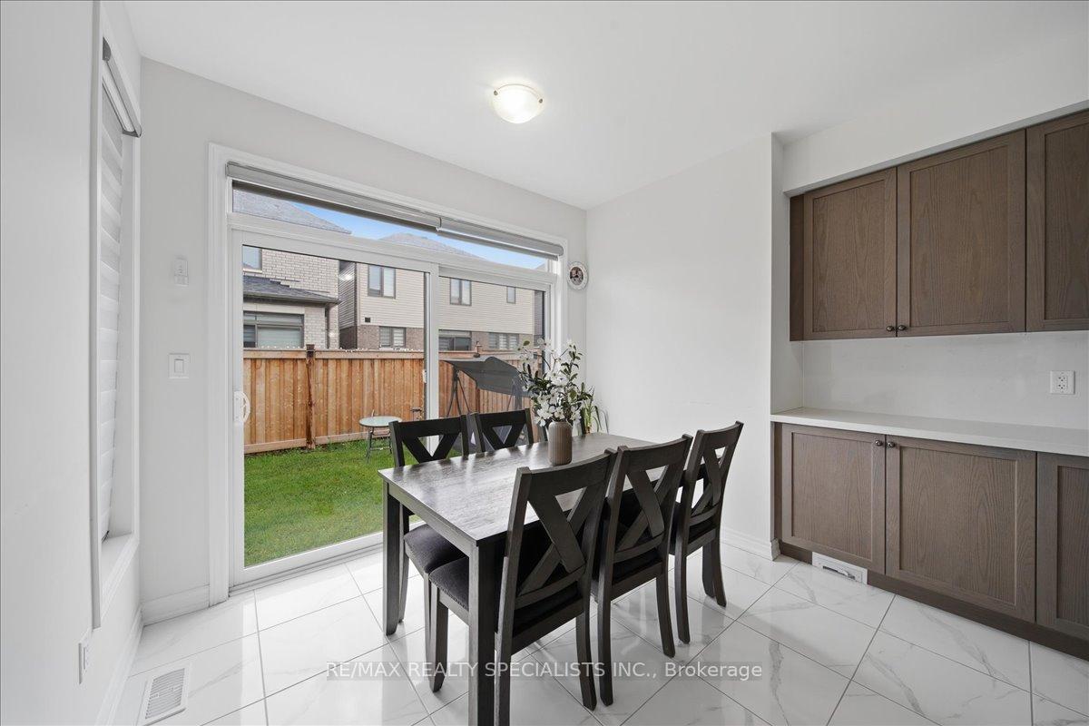 Photo 25 of 120 Durham Avenue, Barrie, Rural Barrie Southeast — HOMEH