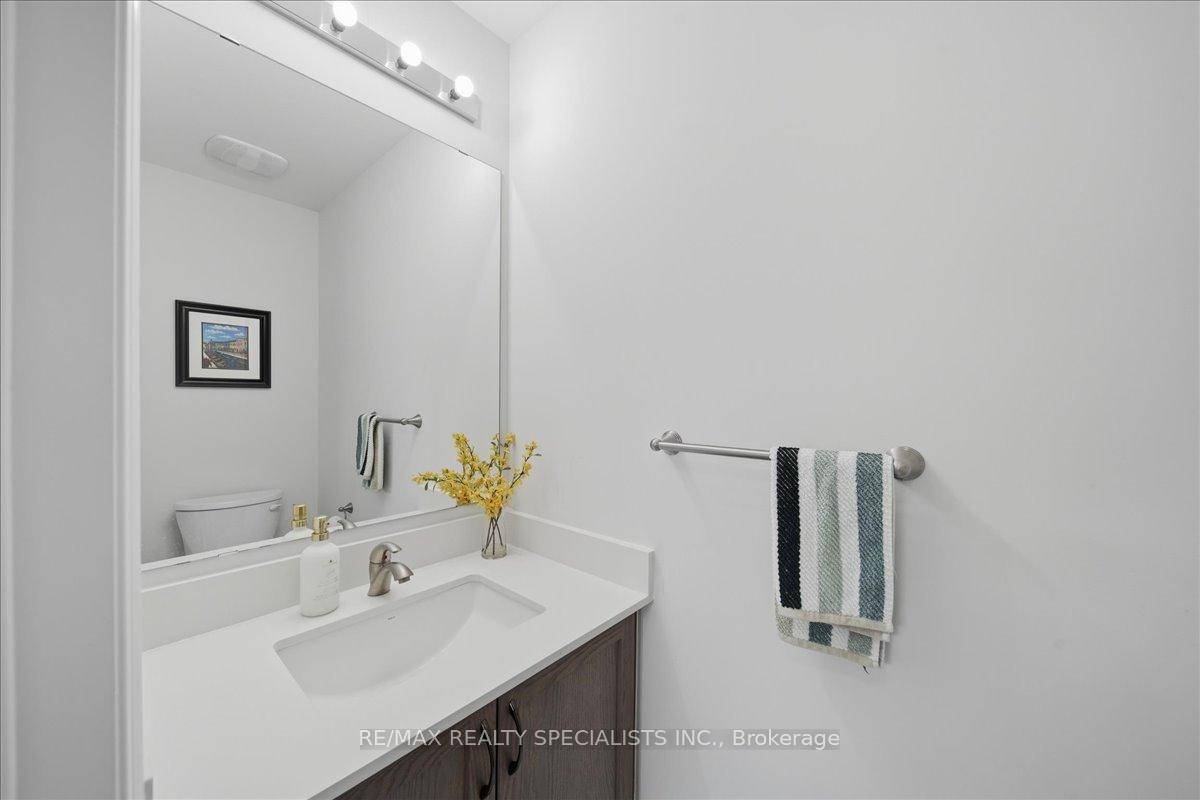 Photo 26 of 120 Durham Avenue, Barrie, Rural Barrie Southeast — HOMEH