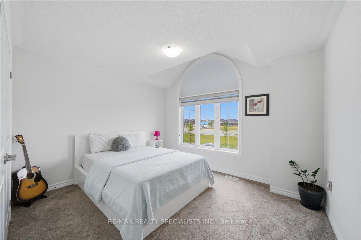 Photo 38 of 120 Durham Avenue, Barrie, Rural Barrie Southeast — HOMEH