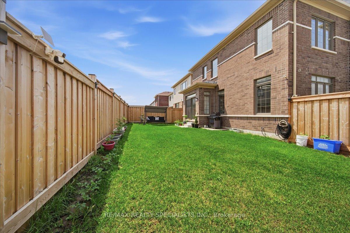 Photo 48 of 120 Durham Avenue, Barrie, Rural Barrie Southeast — HOMEH