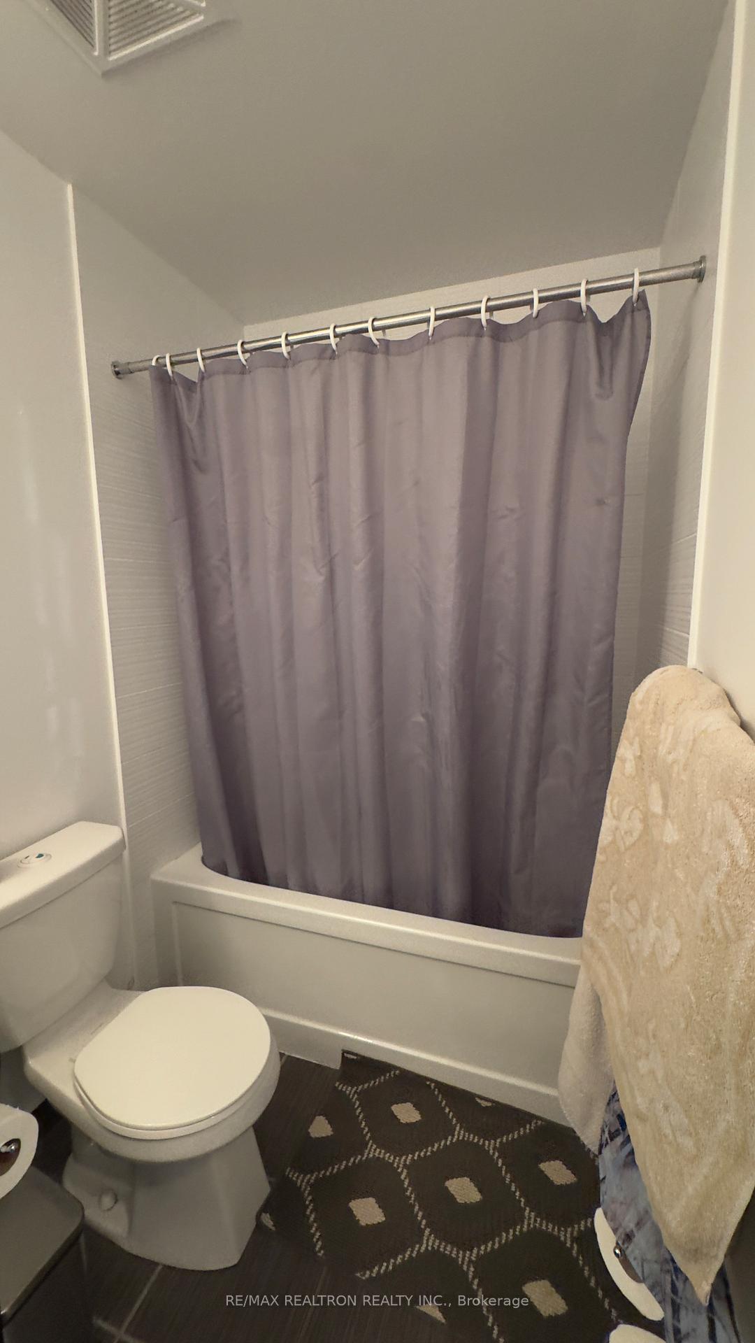 Photo 27 of Unit 116, 376 Highway 7 Road E, Richmond Hill, Doncrest — HOMEH