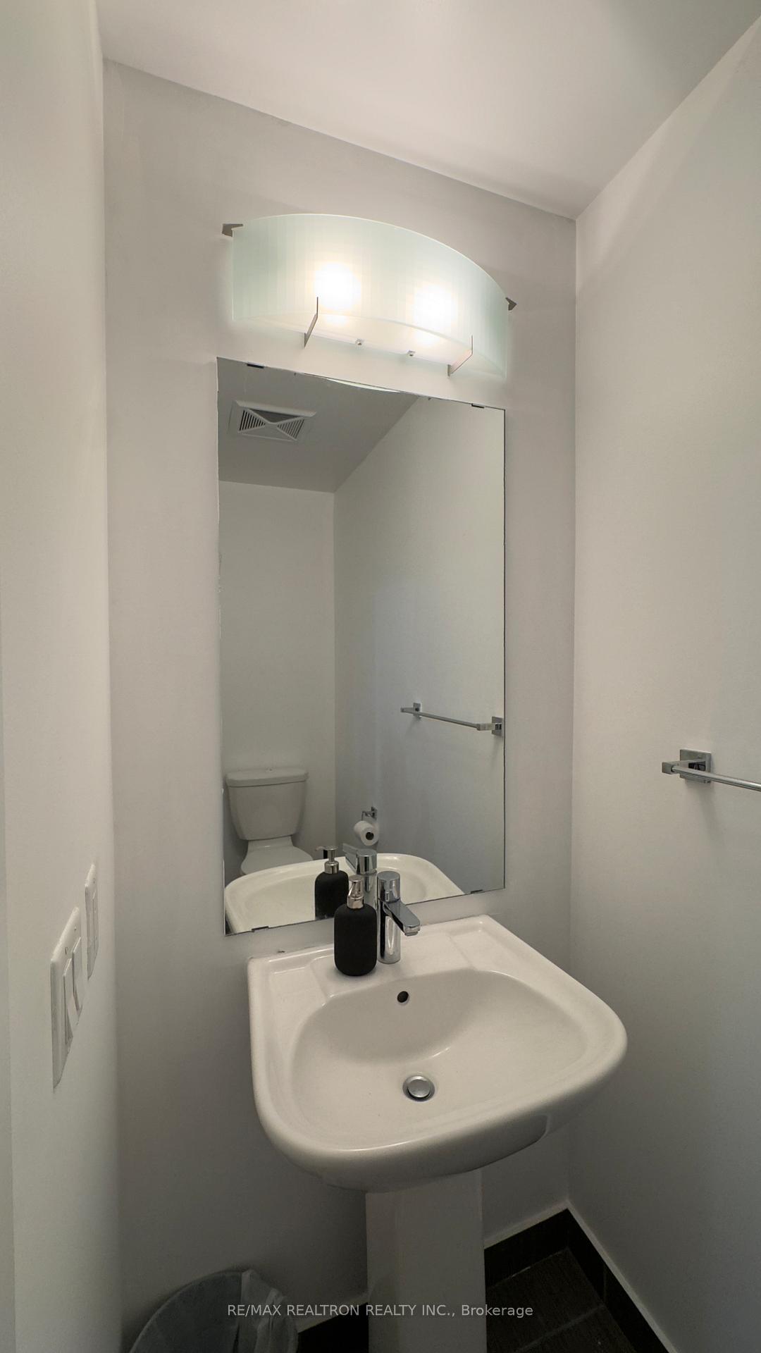 Photo 16 of Unit 116, 376 Highway 7 Road E, Richmond Hill, Doncrest — HOMEH