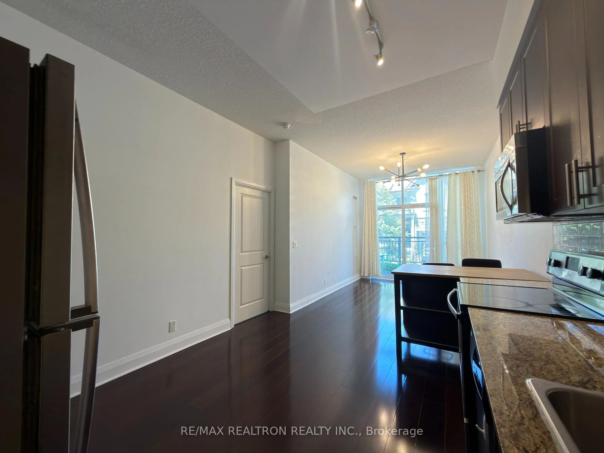Photo 7 of Unit 116, 376 Highway 7 Road E, Richmond Hill, Doncrest — HOMEH