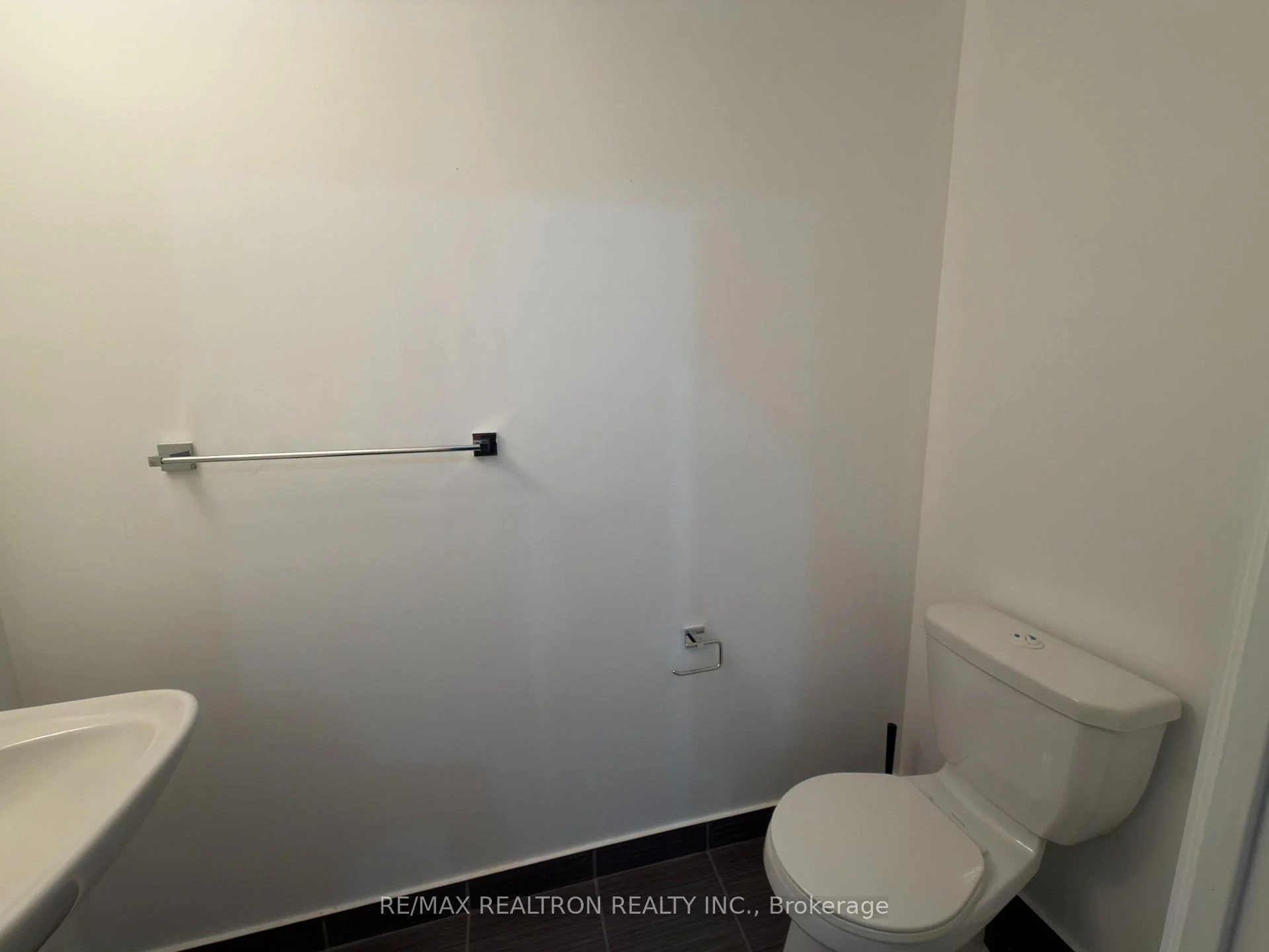 Photo 17 of Unit 116, 376 Highway 7 Road E, Richmond Hill, Doncrest — HOMEH