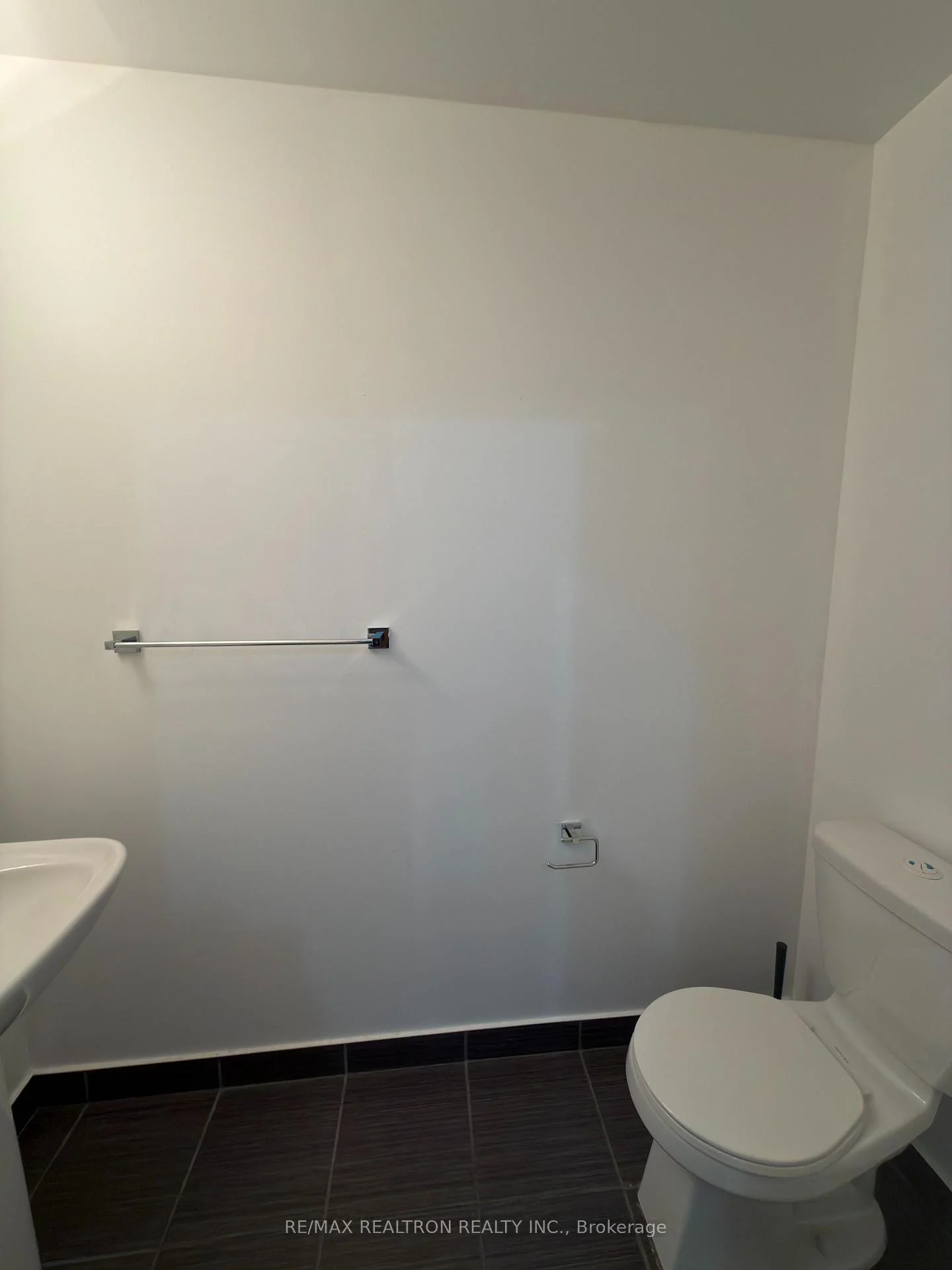 Photo 25 of Unit 116, 376 Highway 7 Road E, Richmond Hill, Doncrest — HOMEH
