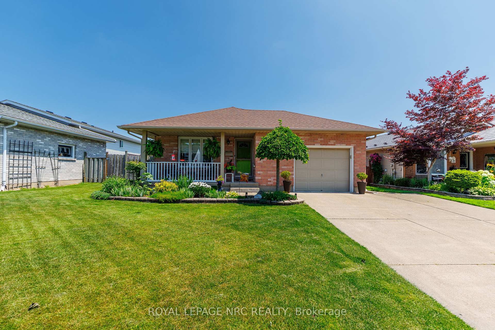 Front of 5818 Aspen Court