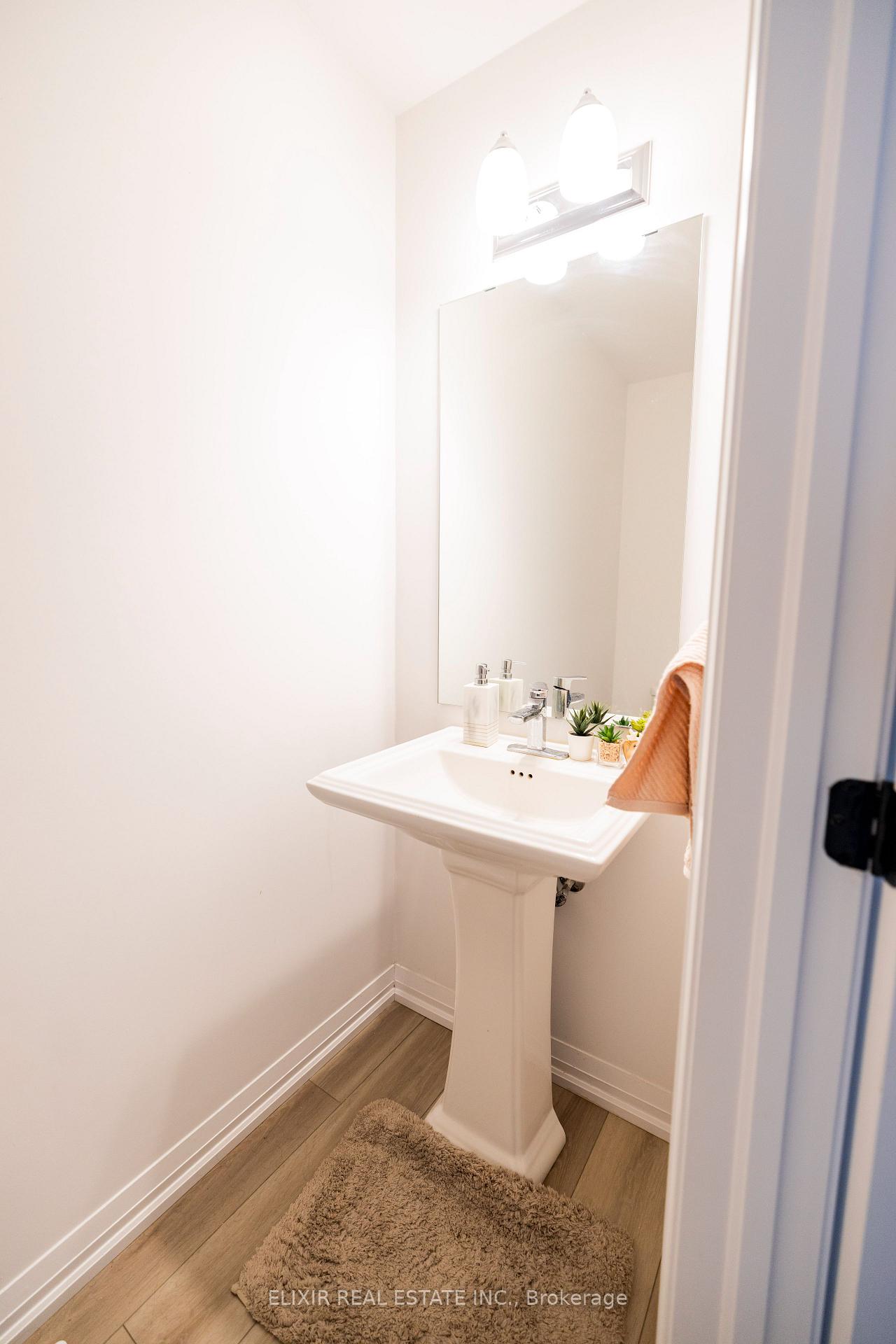 Photo 5 of Unit 48, 55 Tom Brown Drive, Brant, Paris — HOMEH