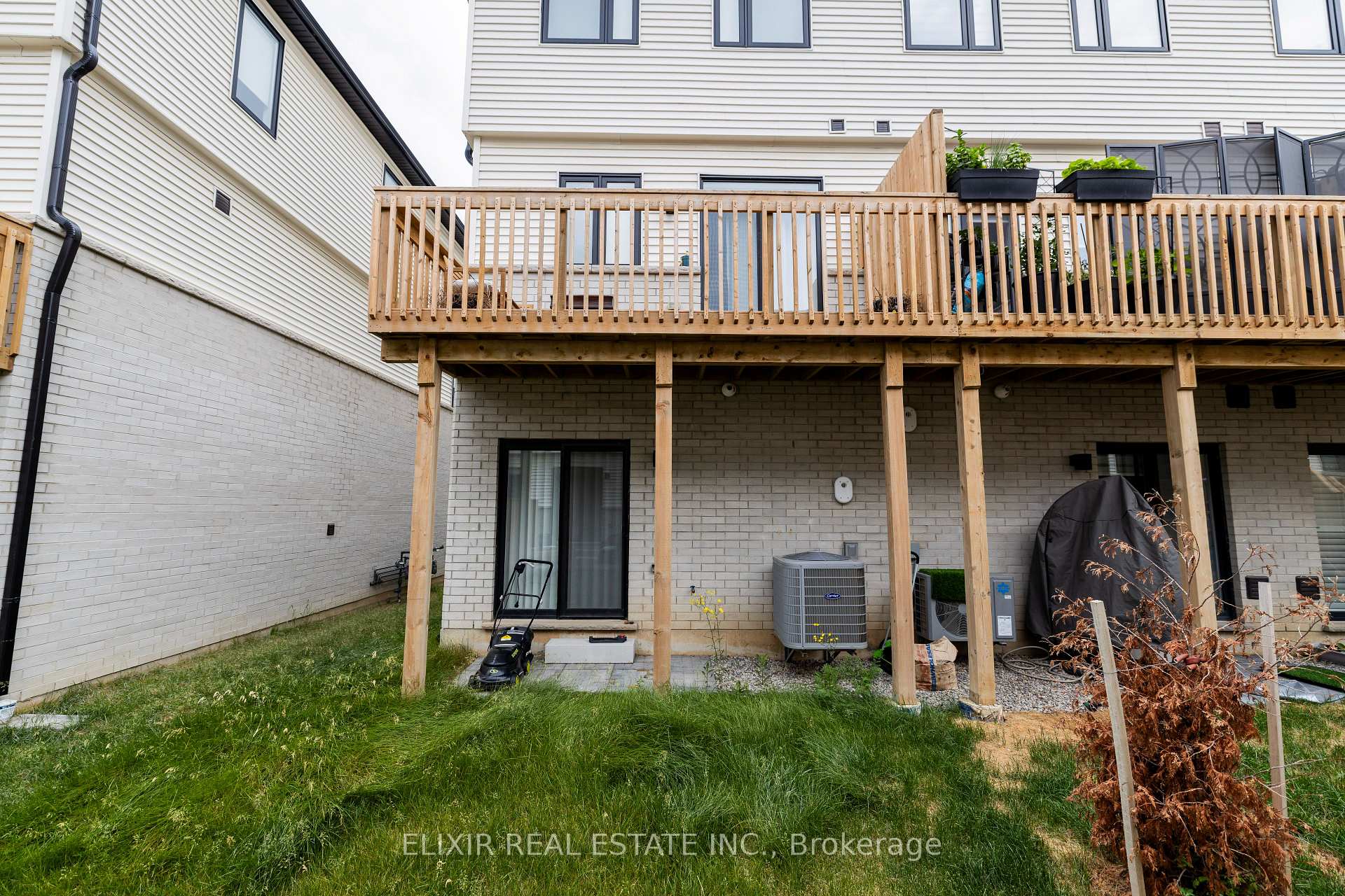 Photo 42 of Unit 48, 55 Tom Brown Drive, Brant, Paris — HOMEH