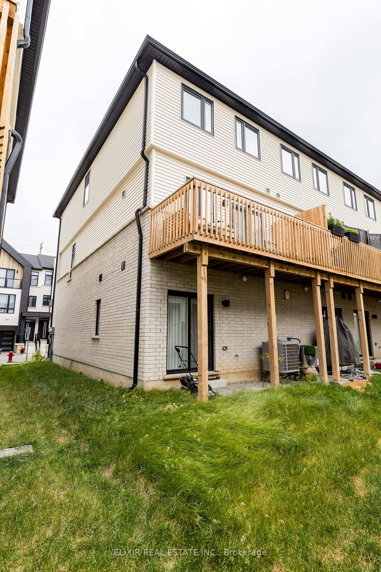 Photo 44 of Unit 48, 55 Tom Brown Drive, Brant, Paris — HOMEH