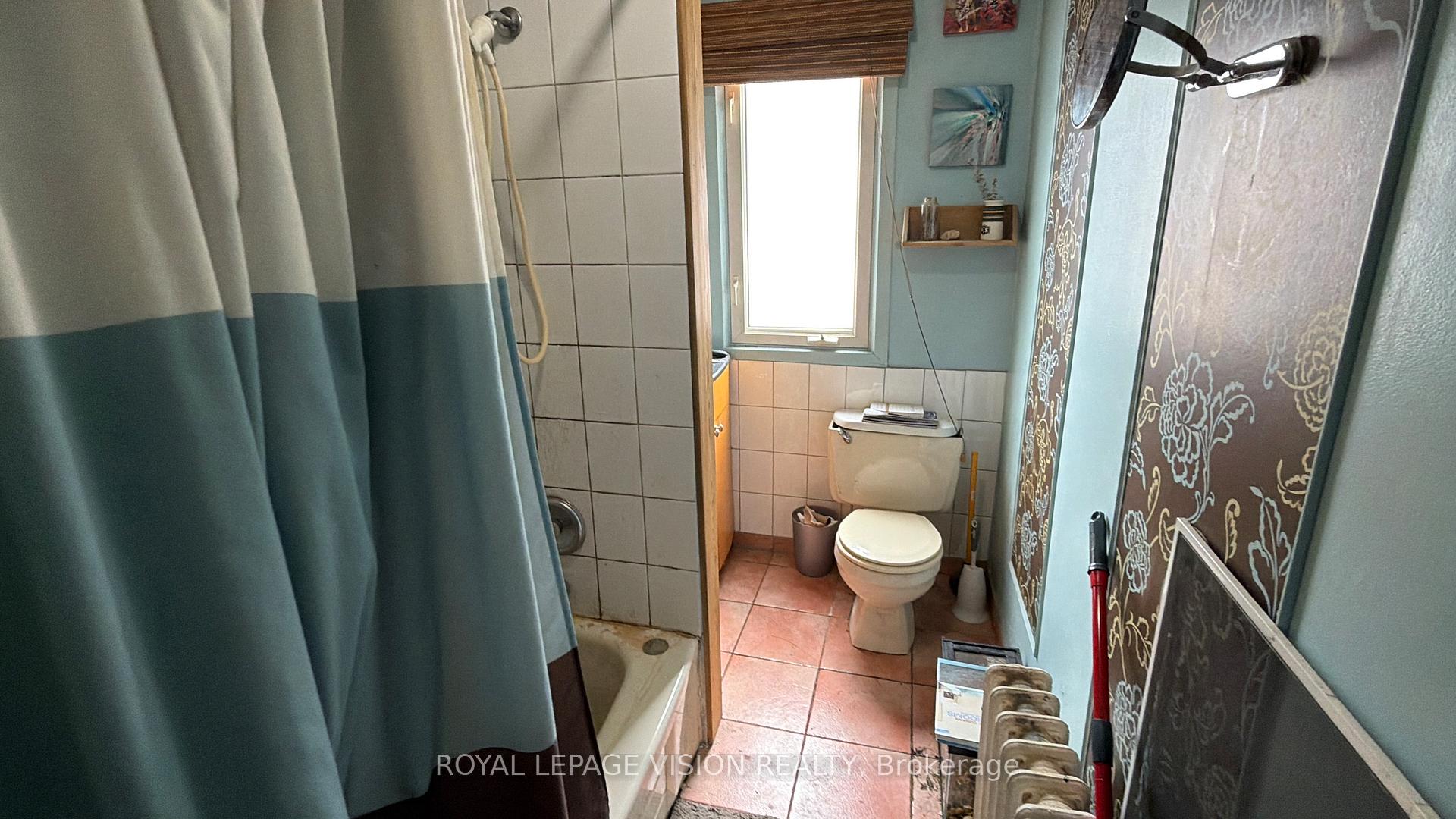 Photo 12 of 43 Jillson Avenue, Toronto, Runnymede-Bloor West Village — HOMEH