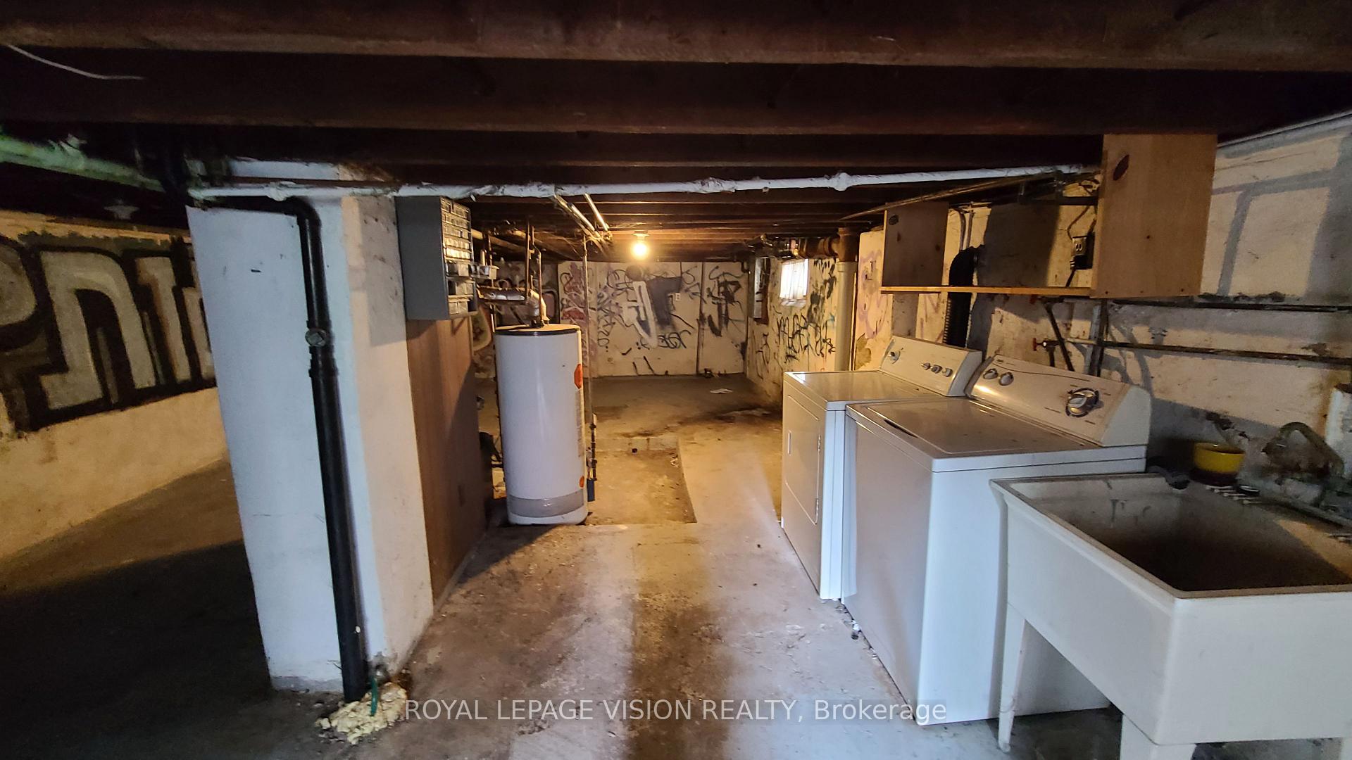 Photo 21 of 43 Jillson Avenue, Toronto, Runnymede-Bloor West Village — HOMEH