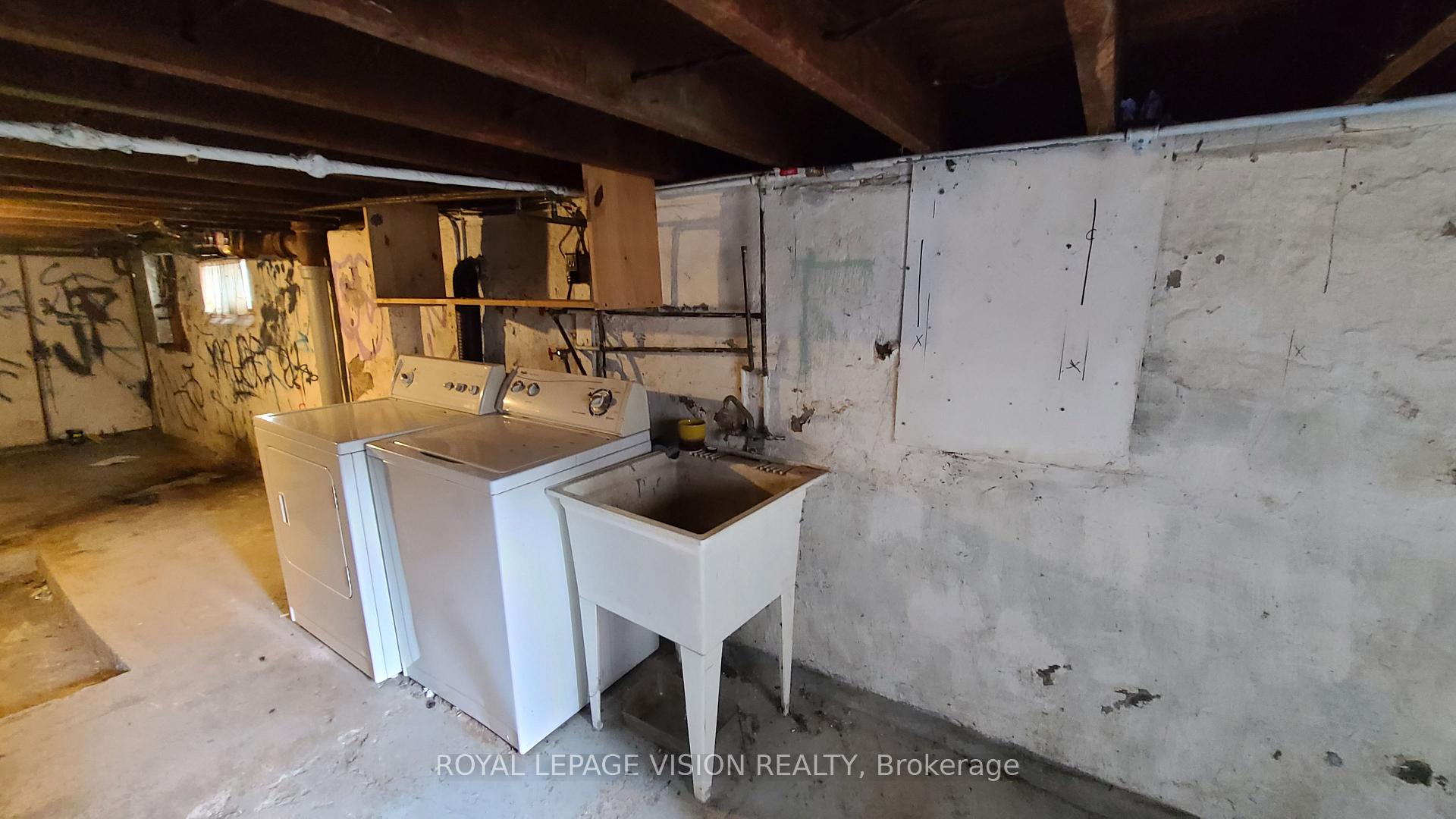 Photo 22 of 43 Jillson Avenue, Toronto, Runnymede-Bloor West Village — HOMEH