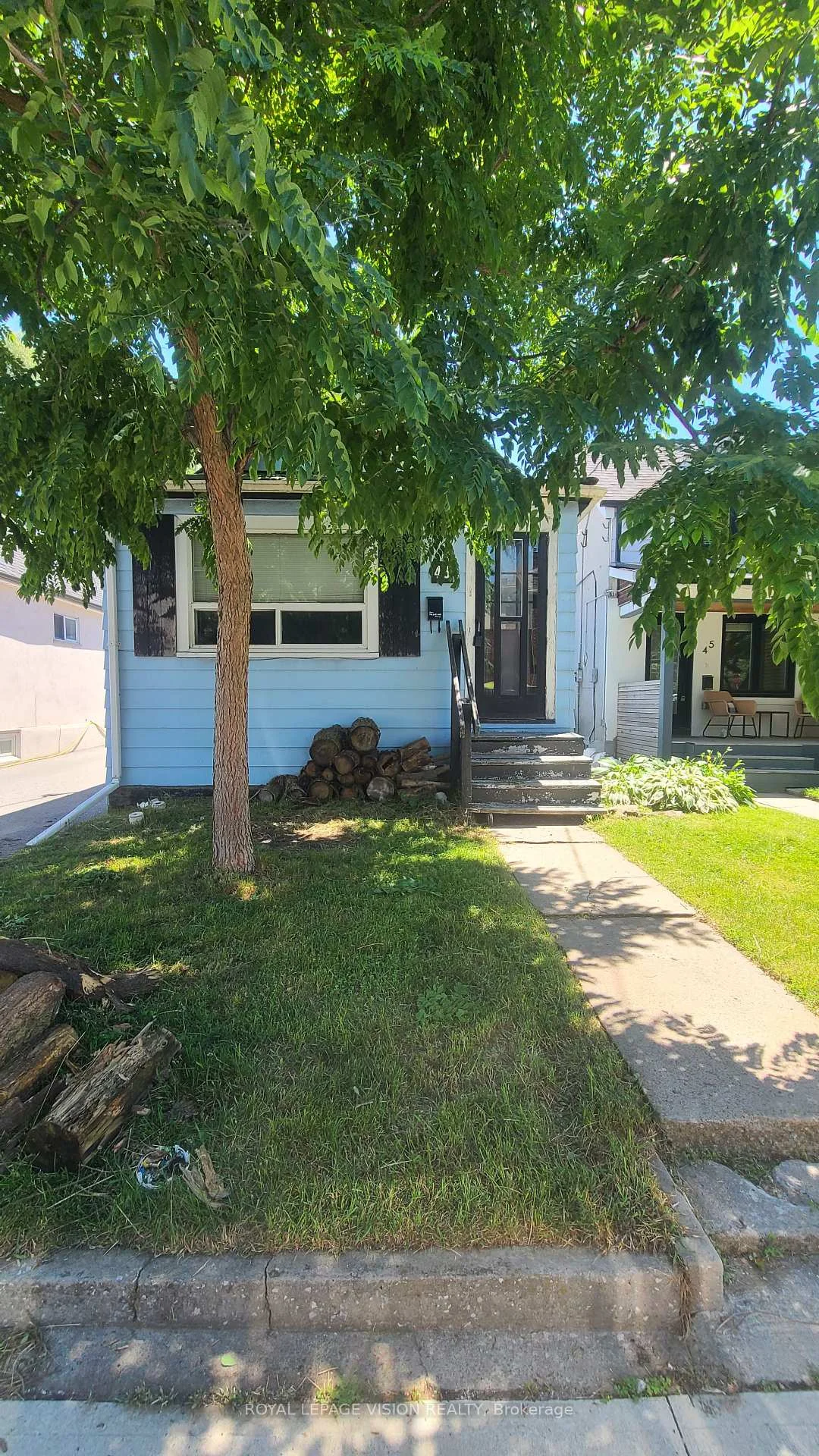 Photo 4 of 43 Jillson Avenue, Toronto, Runnymede-Bloor West Village — HOMEH