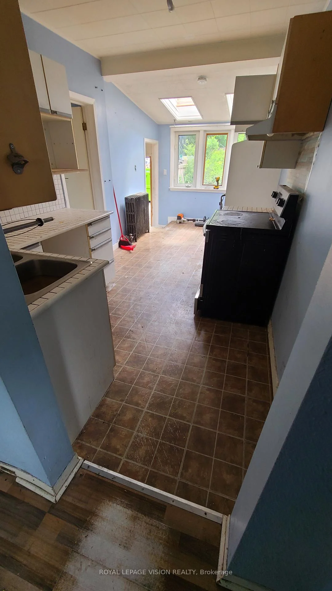 Photo 18 of 43 Jillson Avenue, Toronto, Runnymede-Bloor West Village — HOMEH