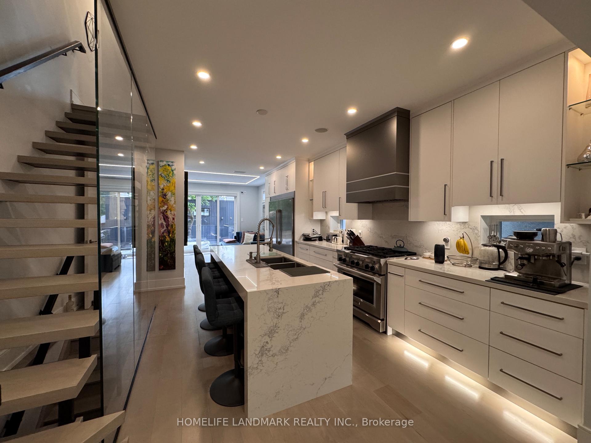 Photo 5 of 17 Hocken Avenue, Toronto, Wychwood — HOMEH